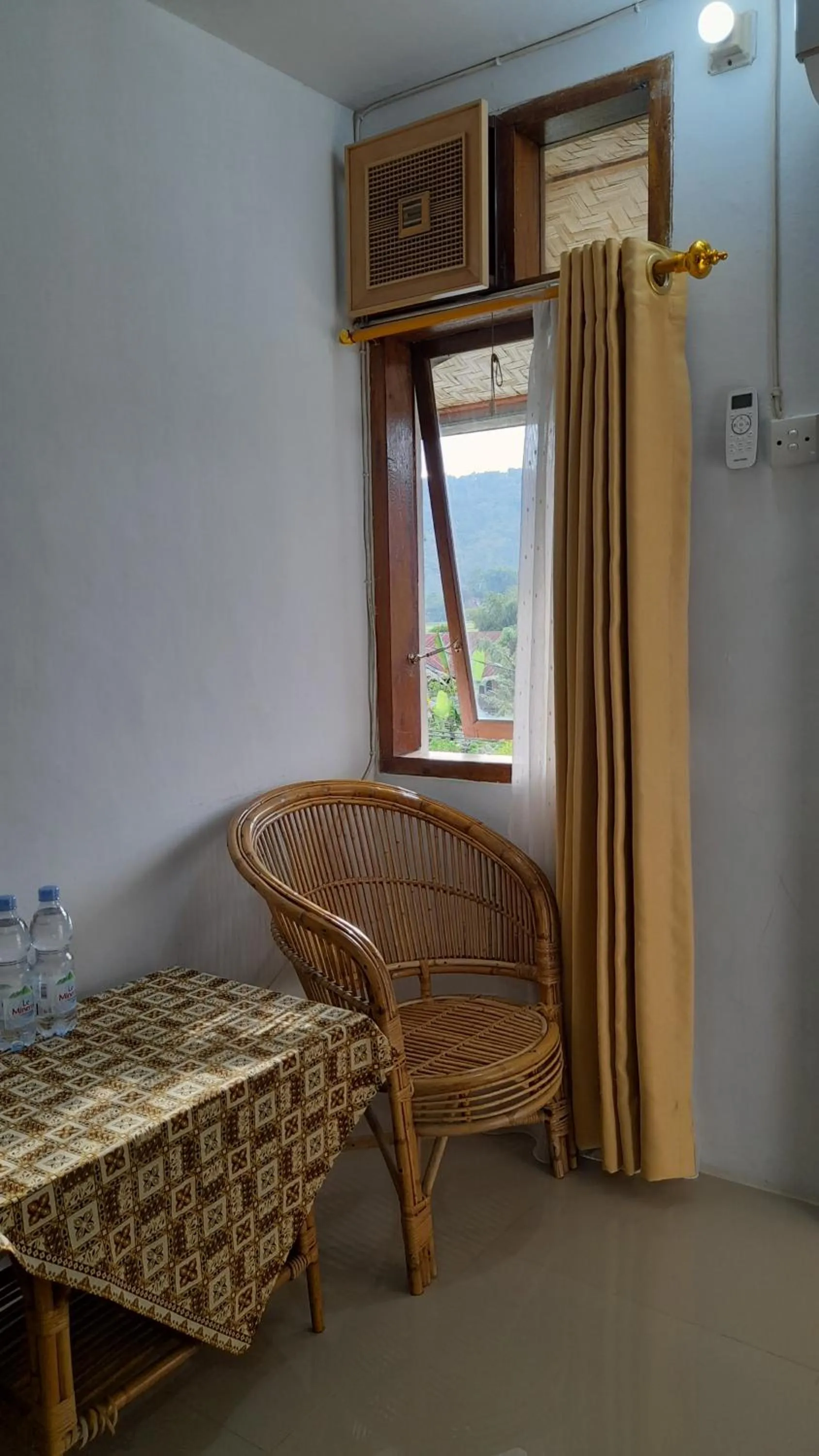 Triple Room in Hotel Pison