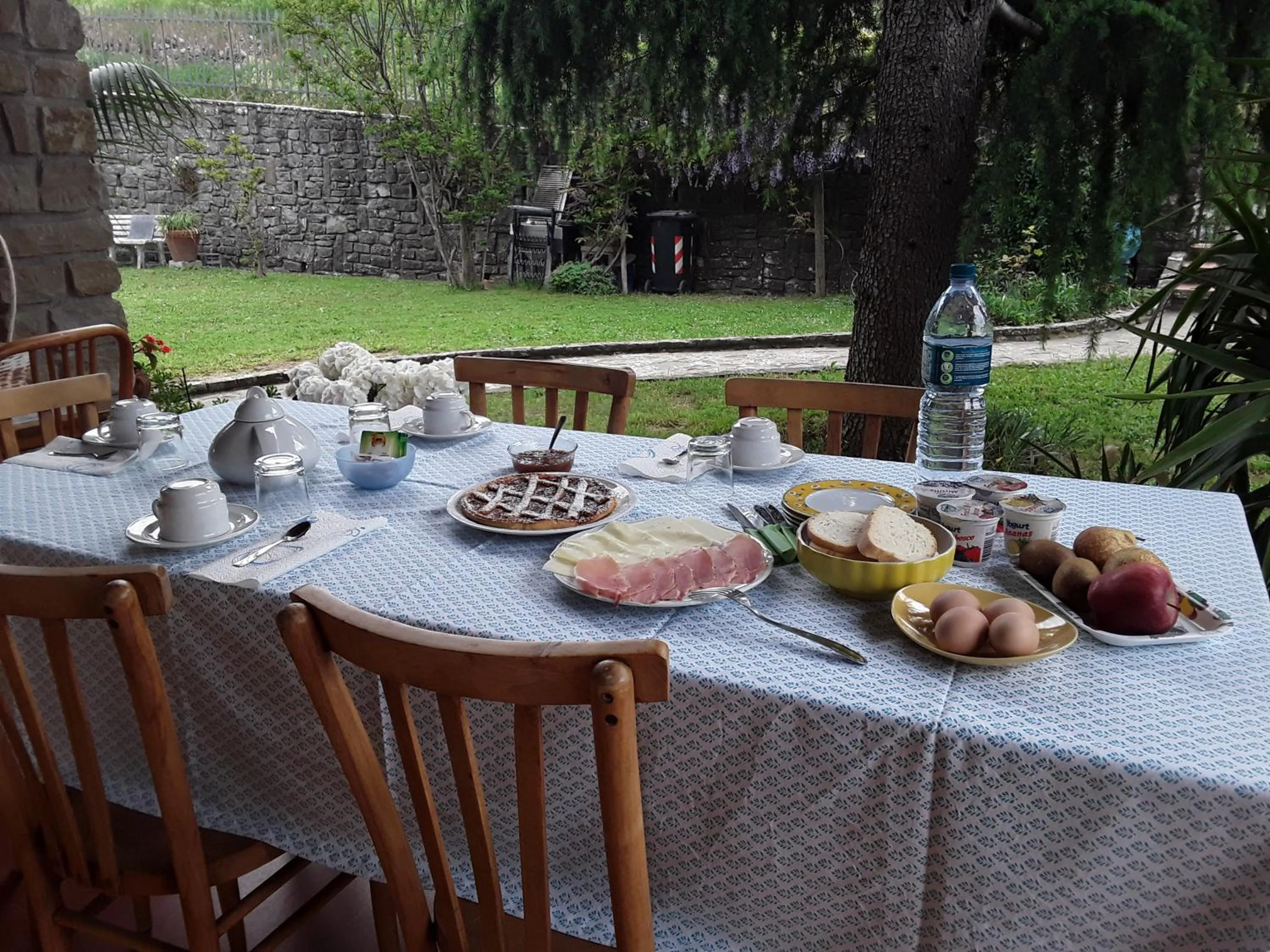 Breakfast in La collina degli olivi