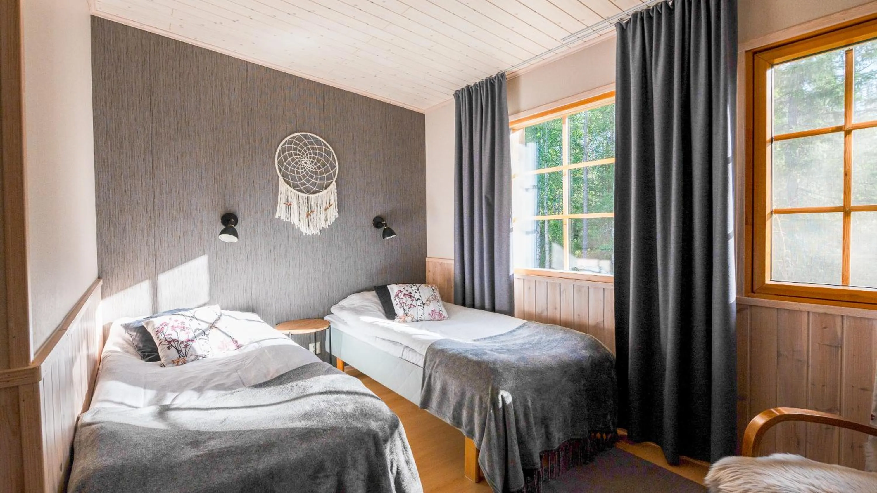 Bed in Isokenkäisten Klubi - Wilderness Lodge