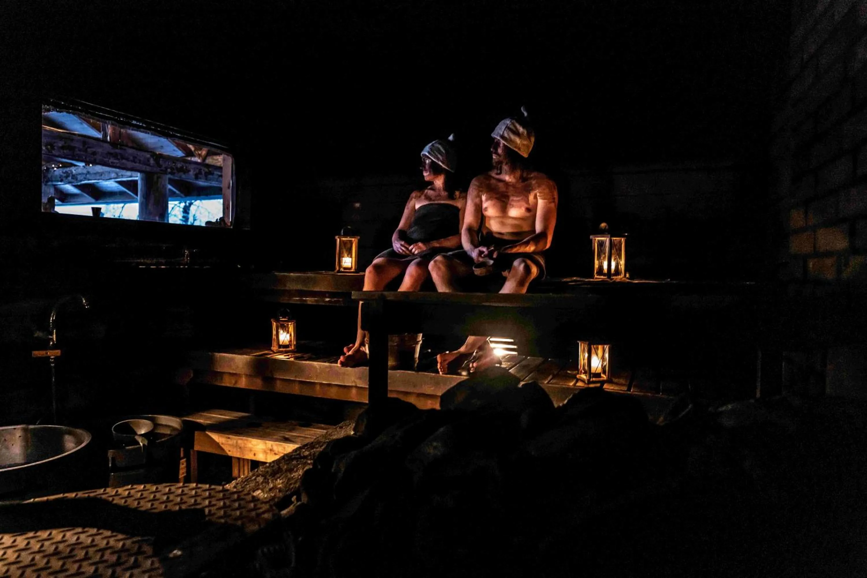 Isokenkäisten Klubi - Wilderness Lodge