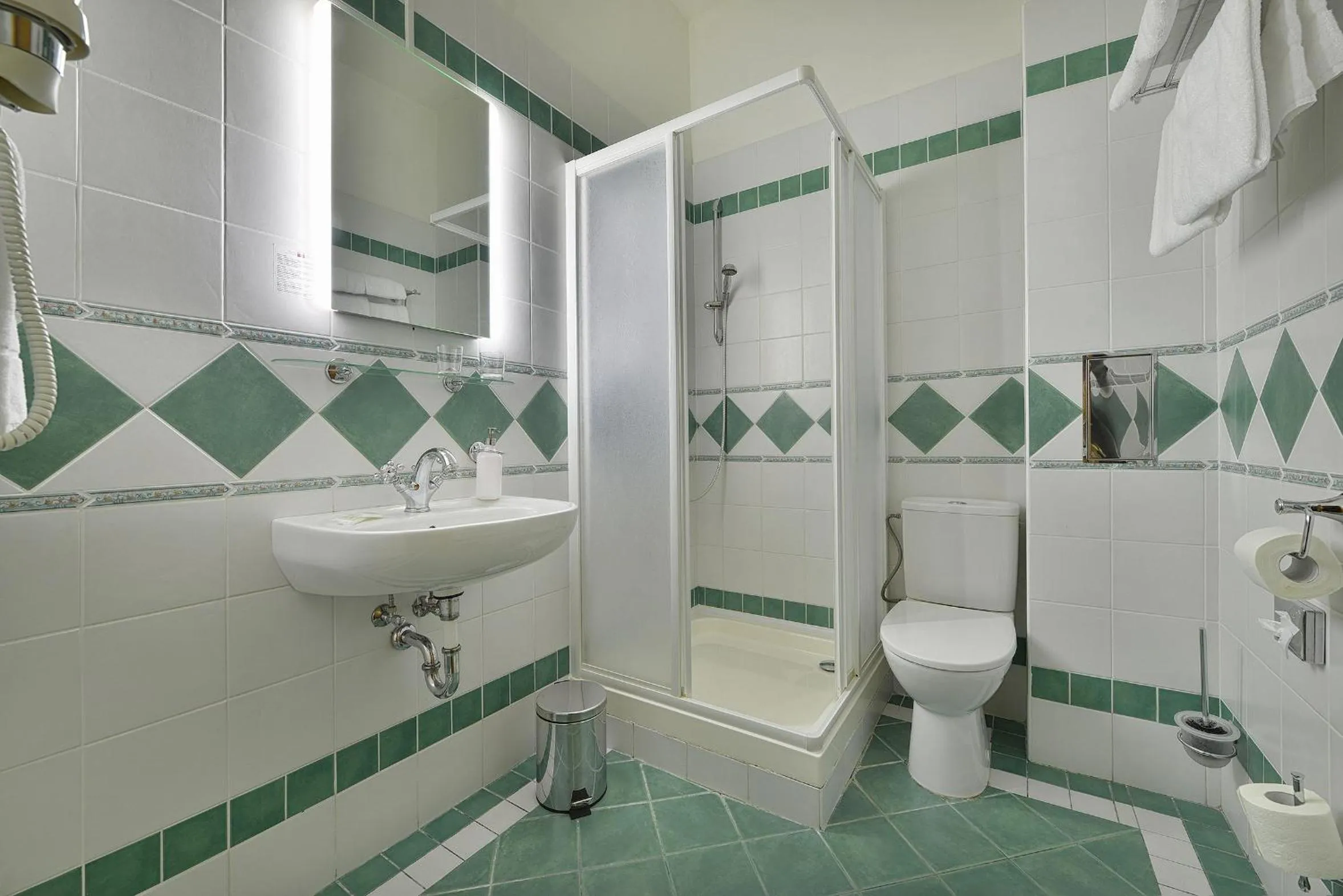 Maxmilian Lifestyle Resort