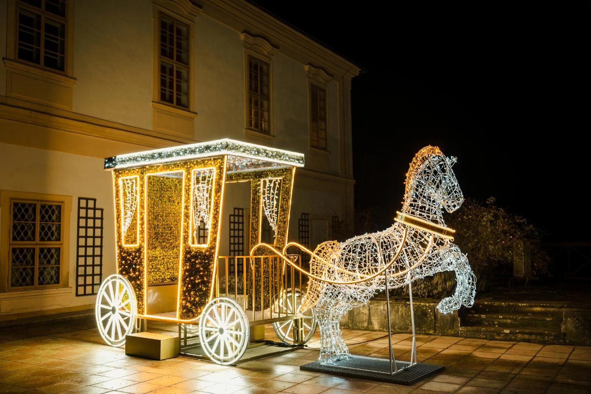 Maxmilian Lifestyle Resort