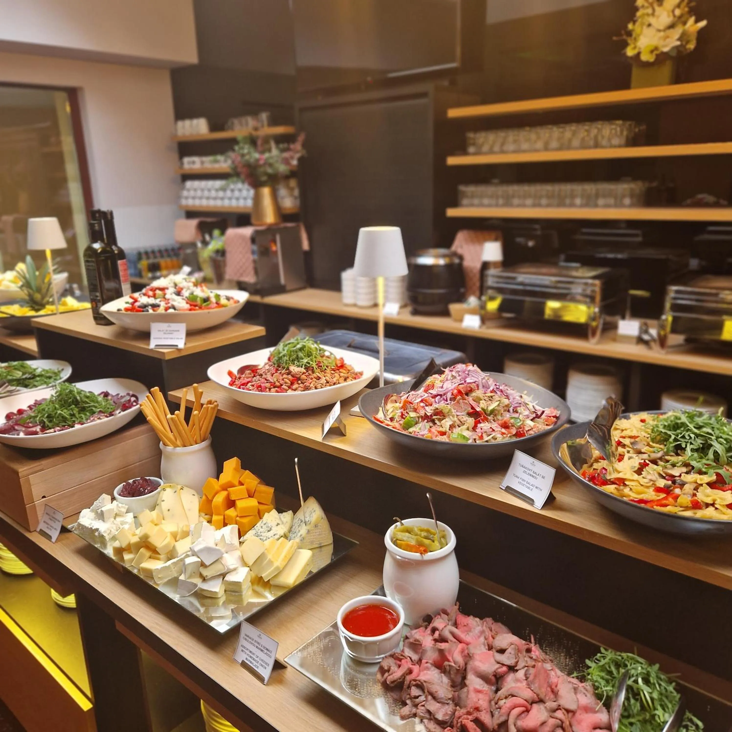 Restaurant/places to eat in Maxmilian Lifestyle Resort