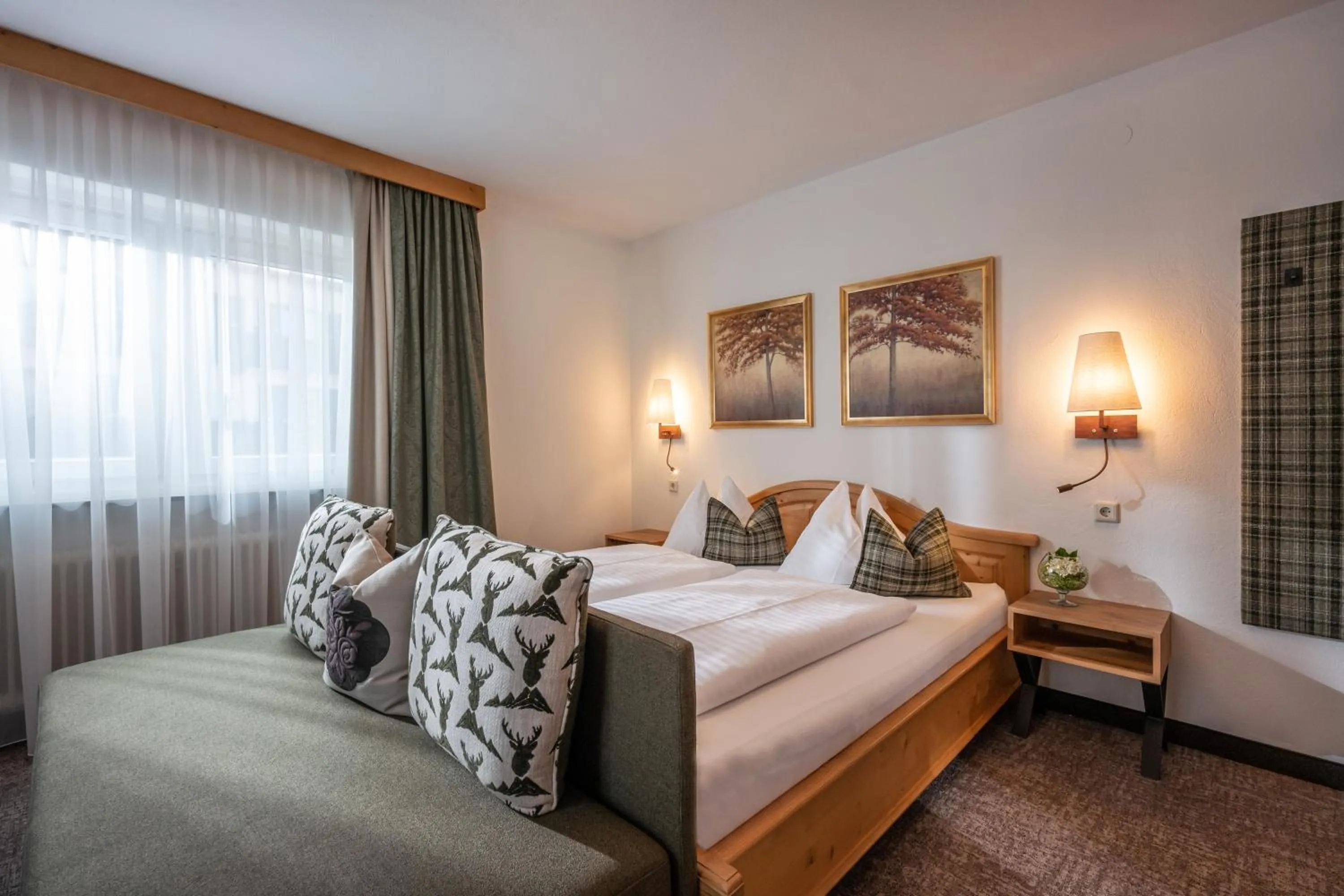 Bedroom, Bed in Jagdhaus