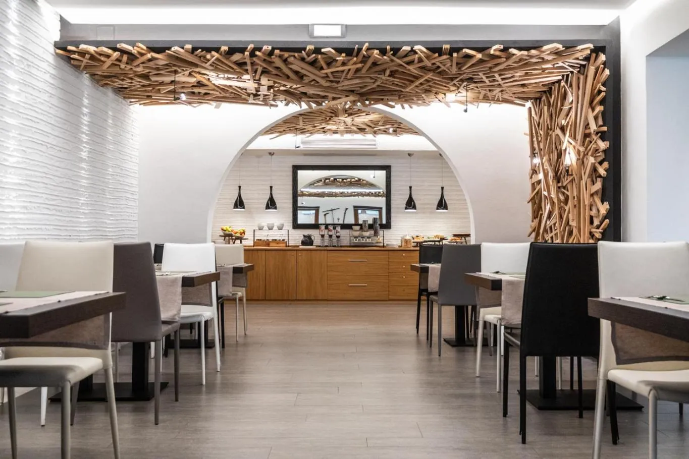 Restaurant/places to eat in Grand Hotel Gortani