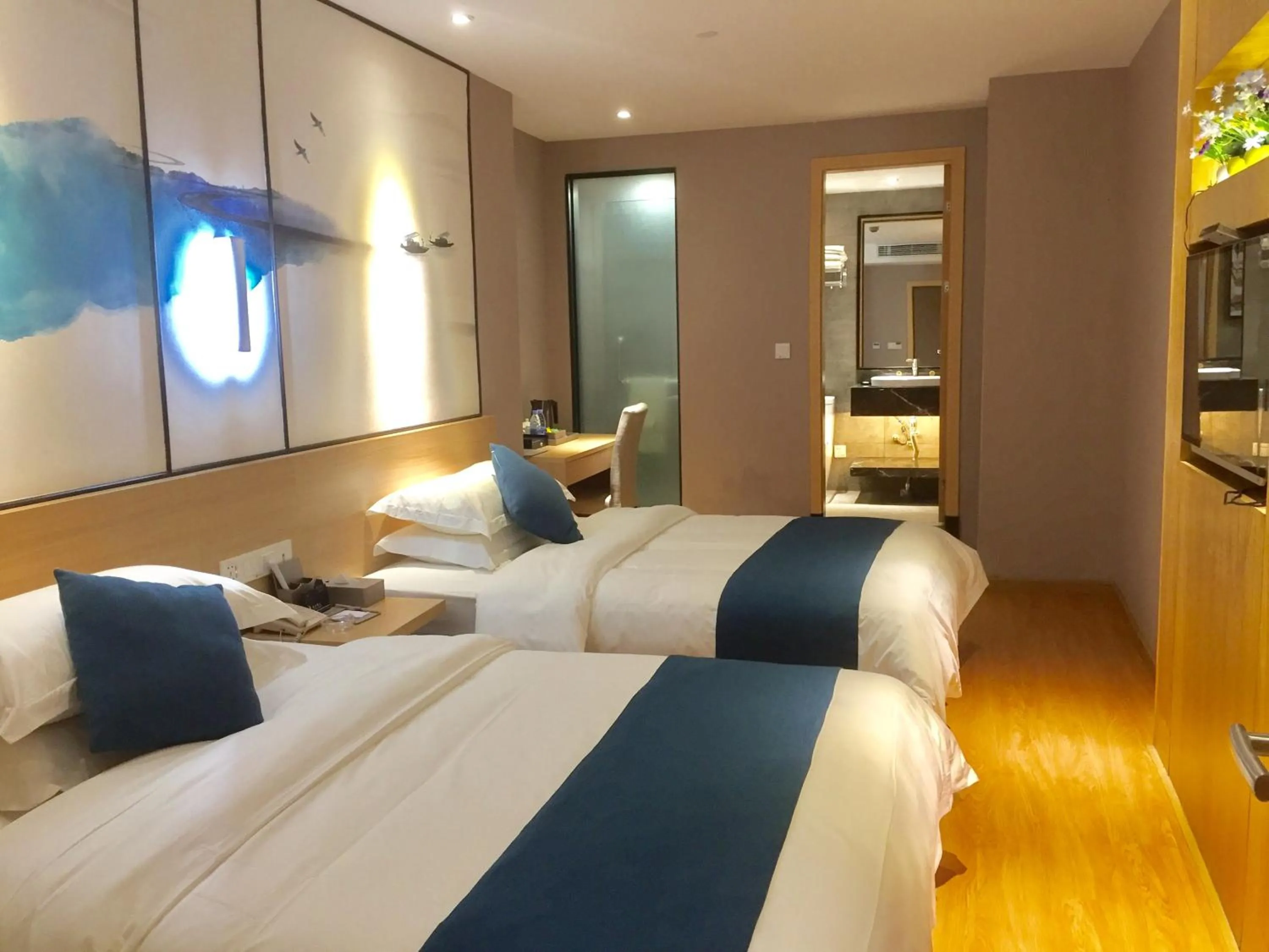Photo of the whole room, Bed in Guangzhou Hongcheng Hotel