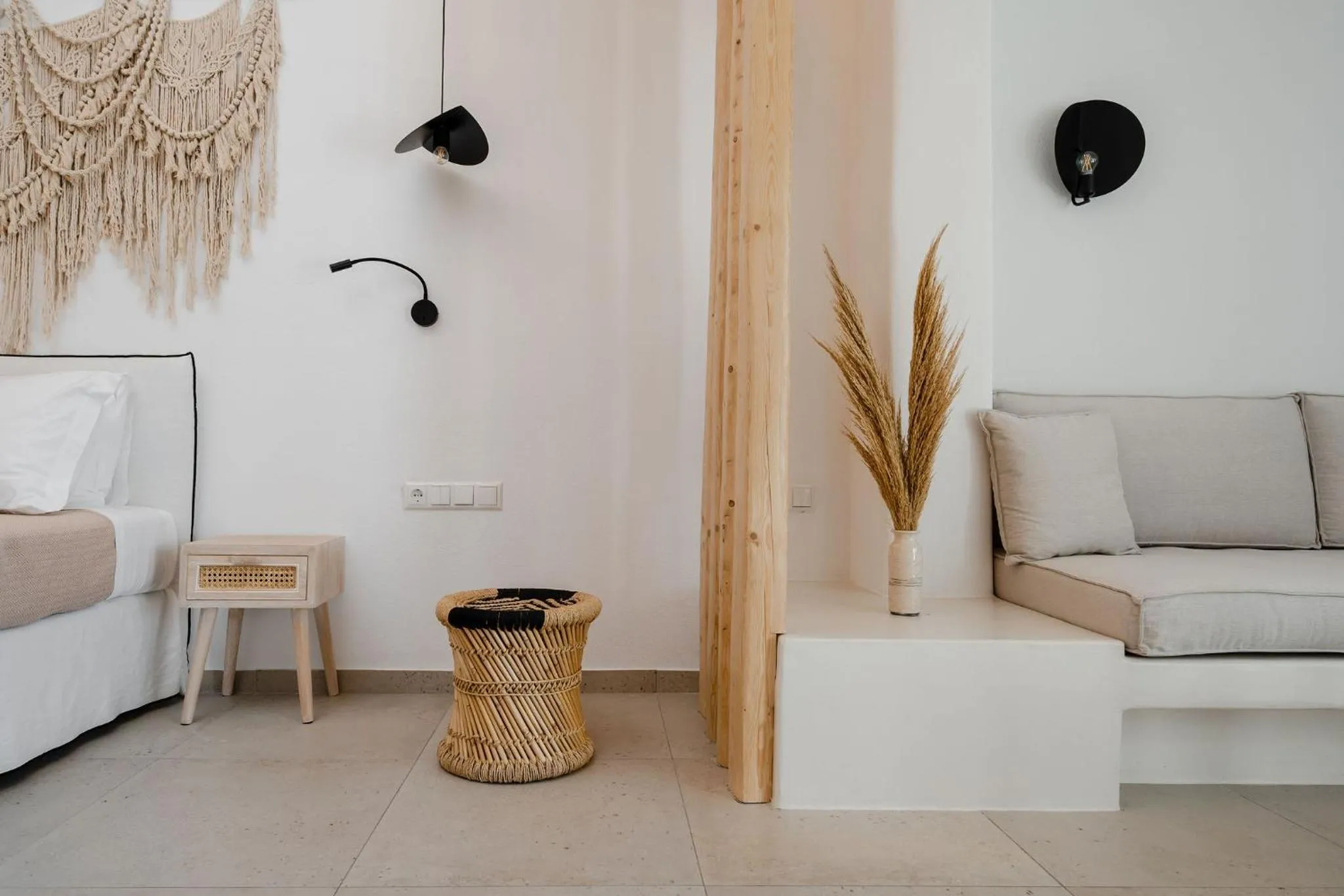 Living room, Bed in Melidron Hotel & Suites