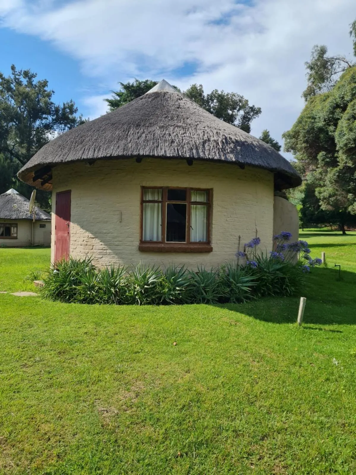 Property building in Little Rock Resort