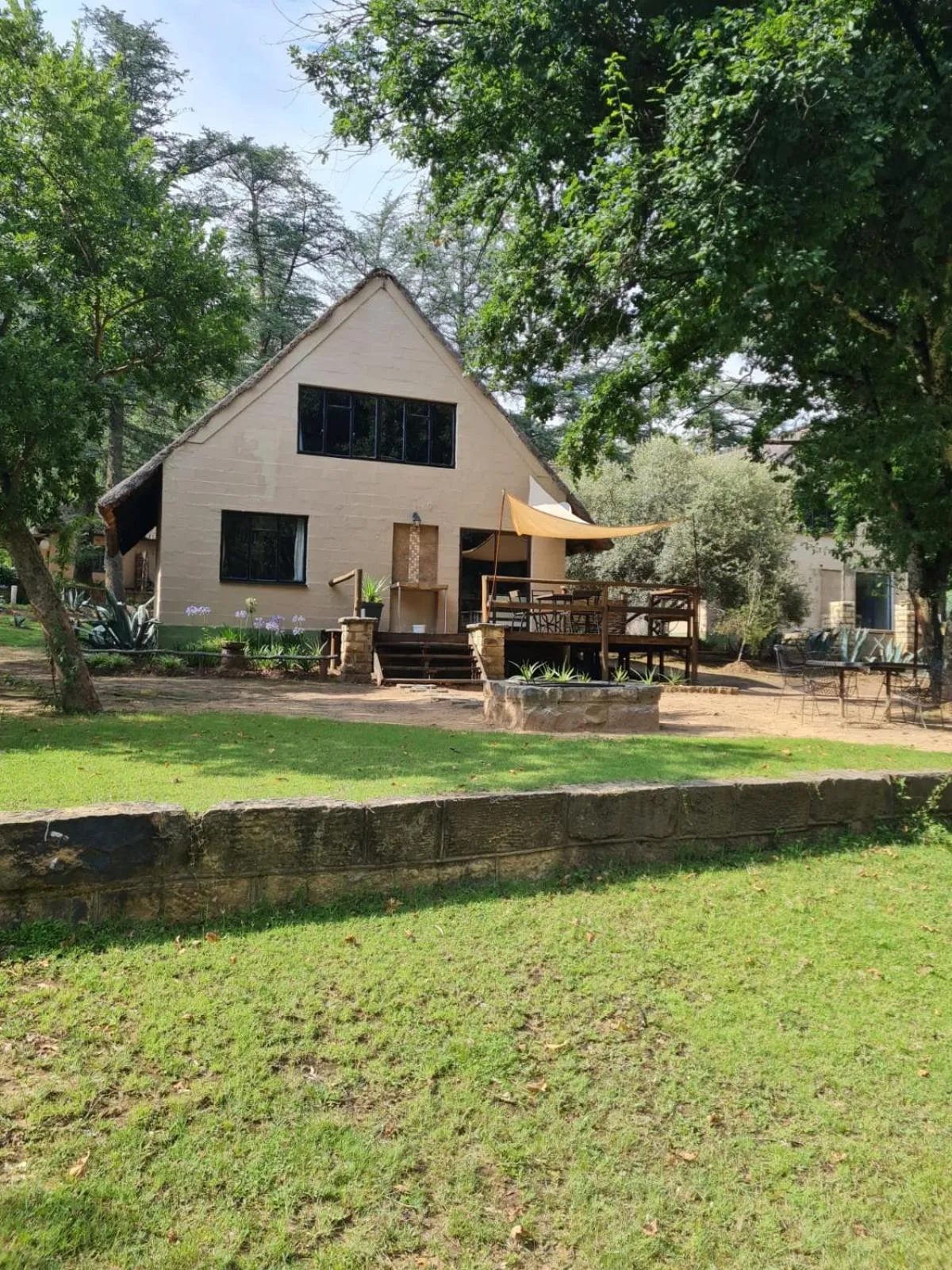 Property building in Little Rock Resort