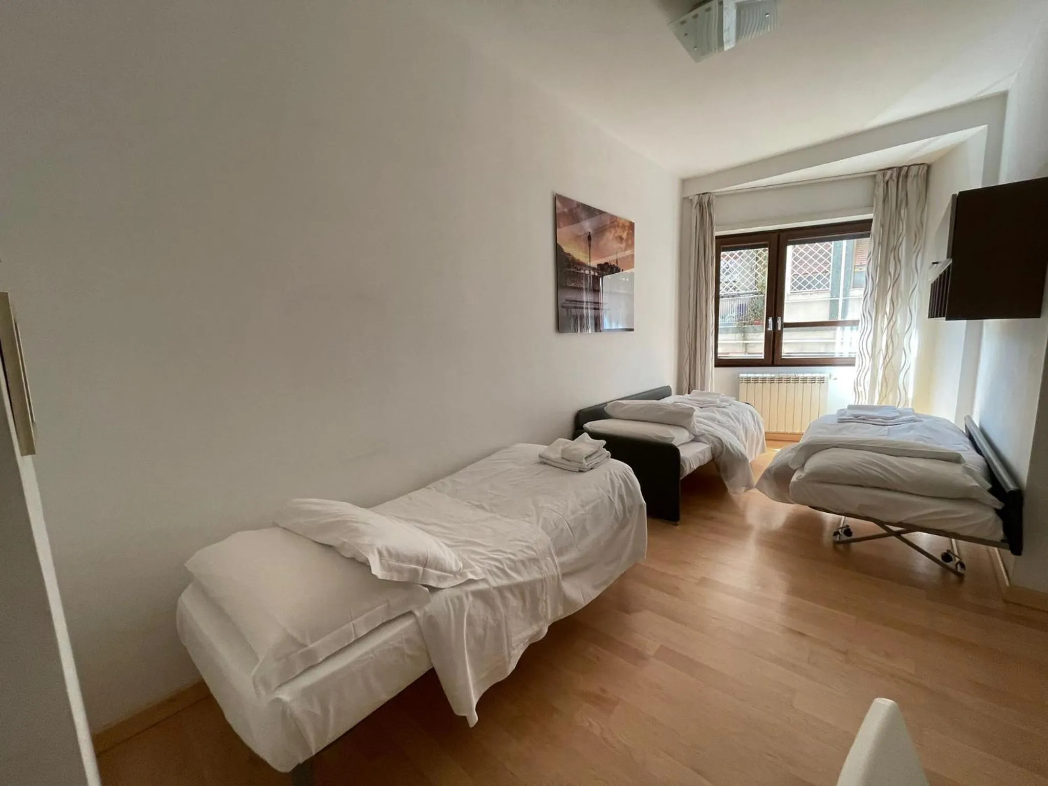Dining area, Bed in Luciano Laterani Guest House