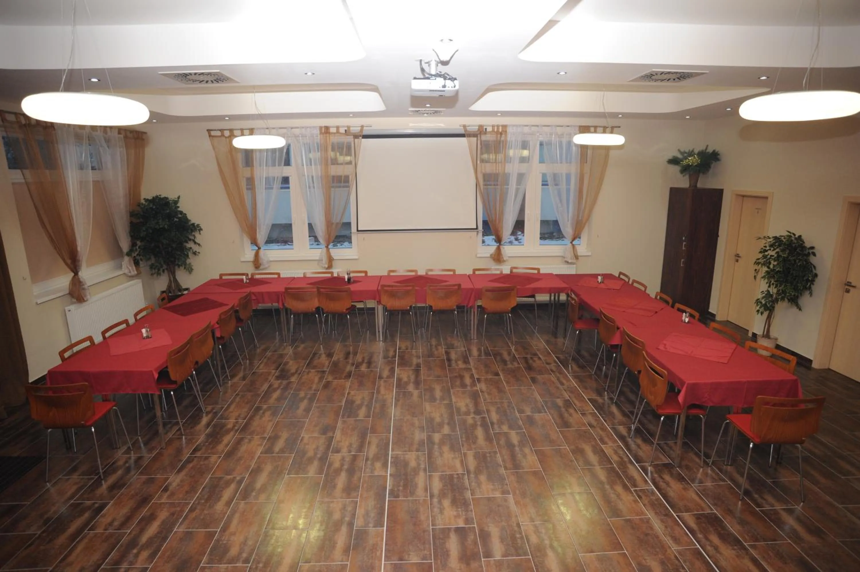 Business facilities in Hotel Olympionik
