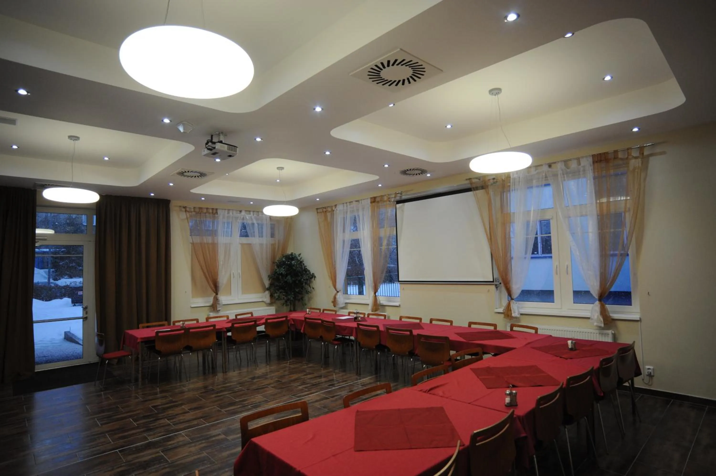 Business facilities in Hotel Olympionik