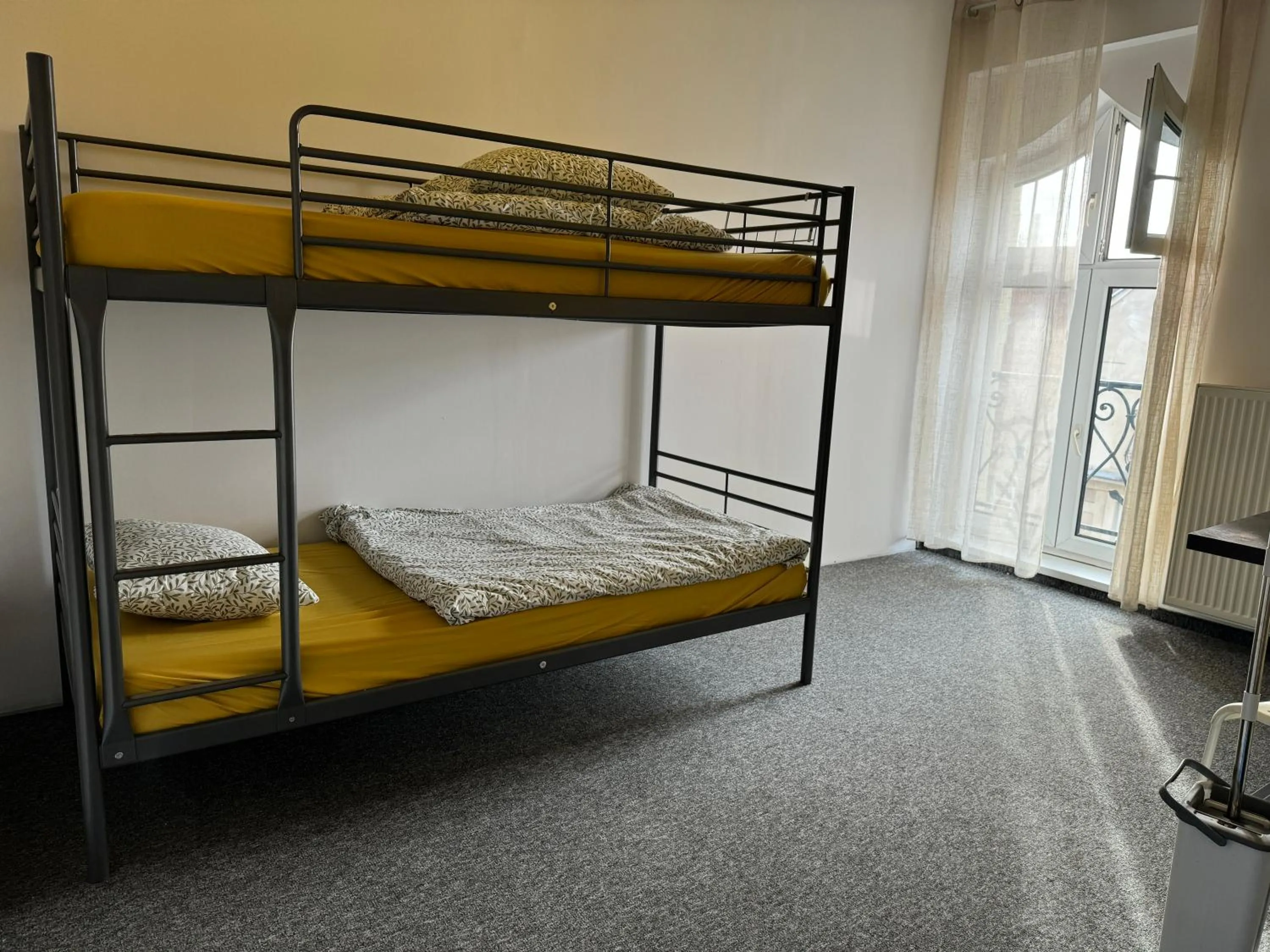 Bed in Absynt Hostel Wrocław