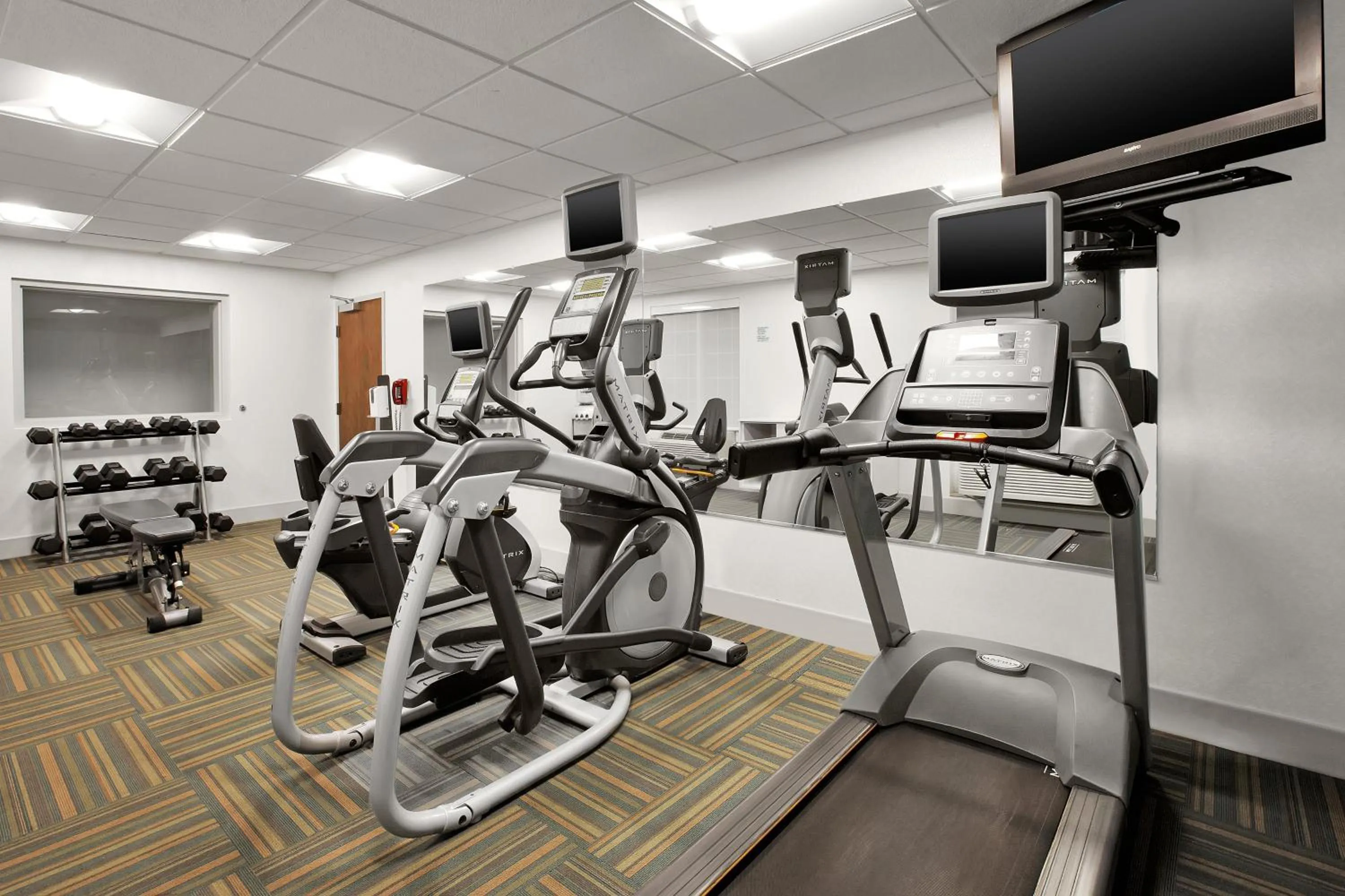 Fitness centre/facilities in Holiday Inn Express Hotel & Suites Warrenton by IHG