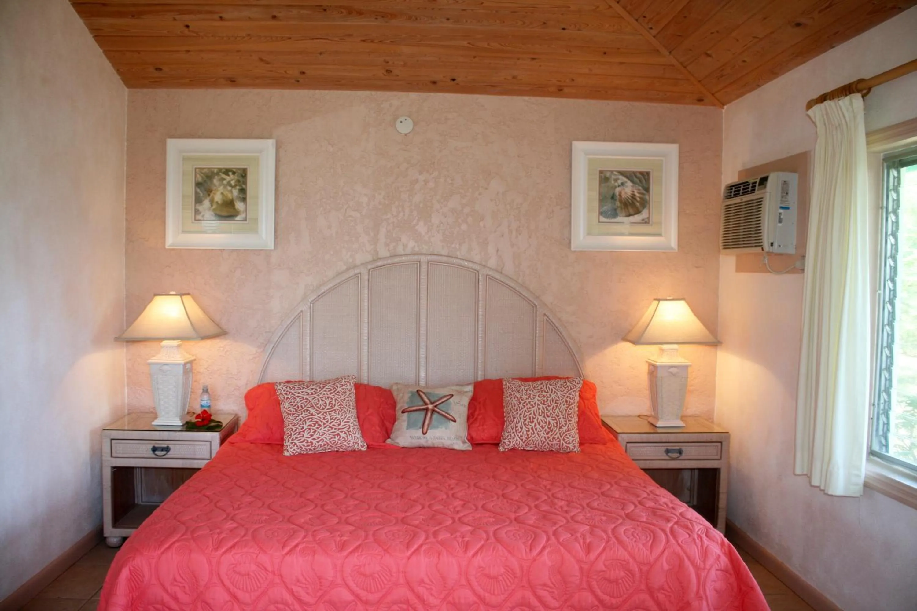 Bedroom, Bed in Stella Maris Resort Club