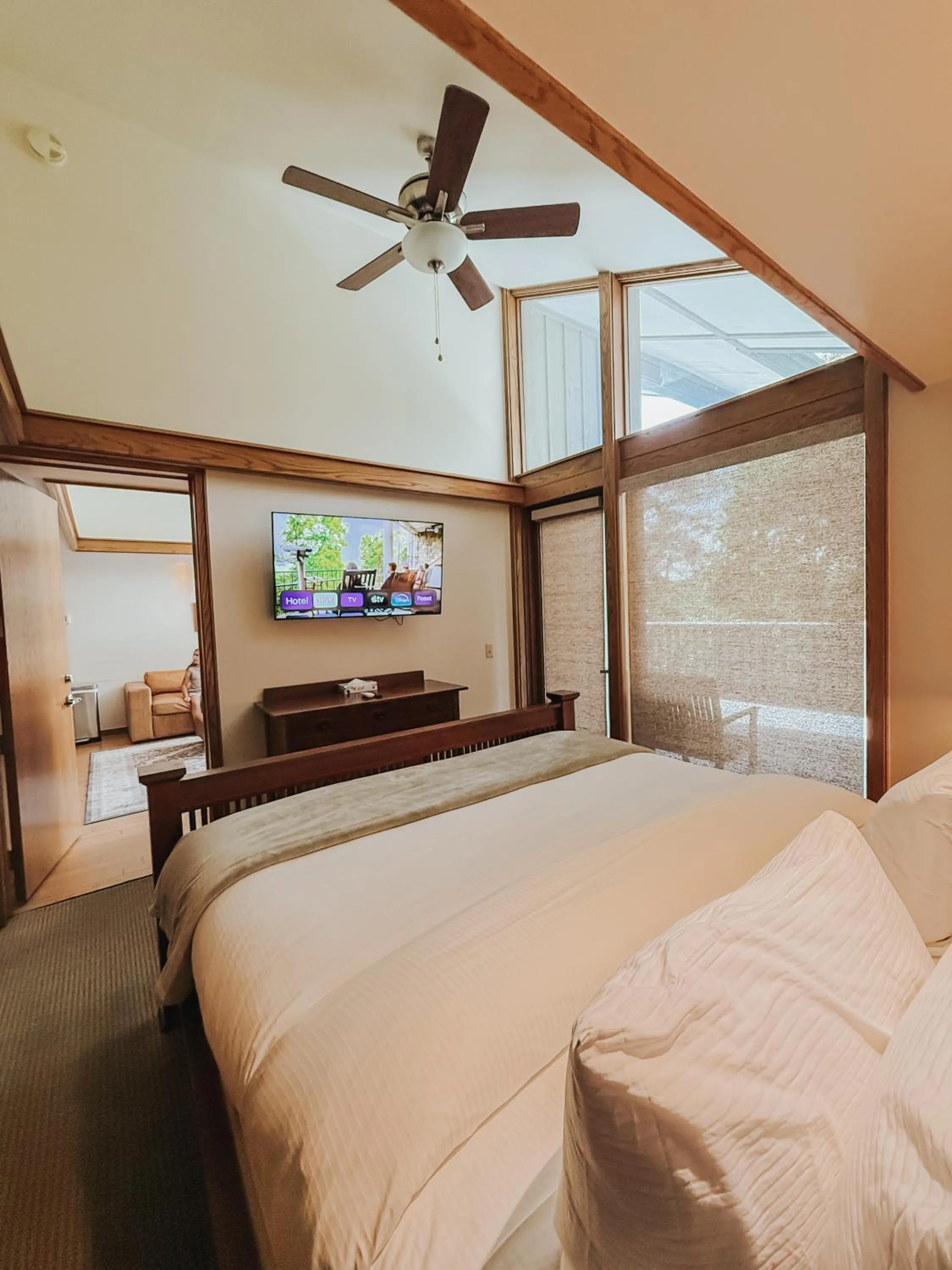 Bed in 1886 Crescent Hotel and Spa