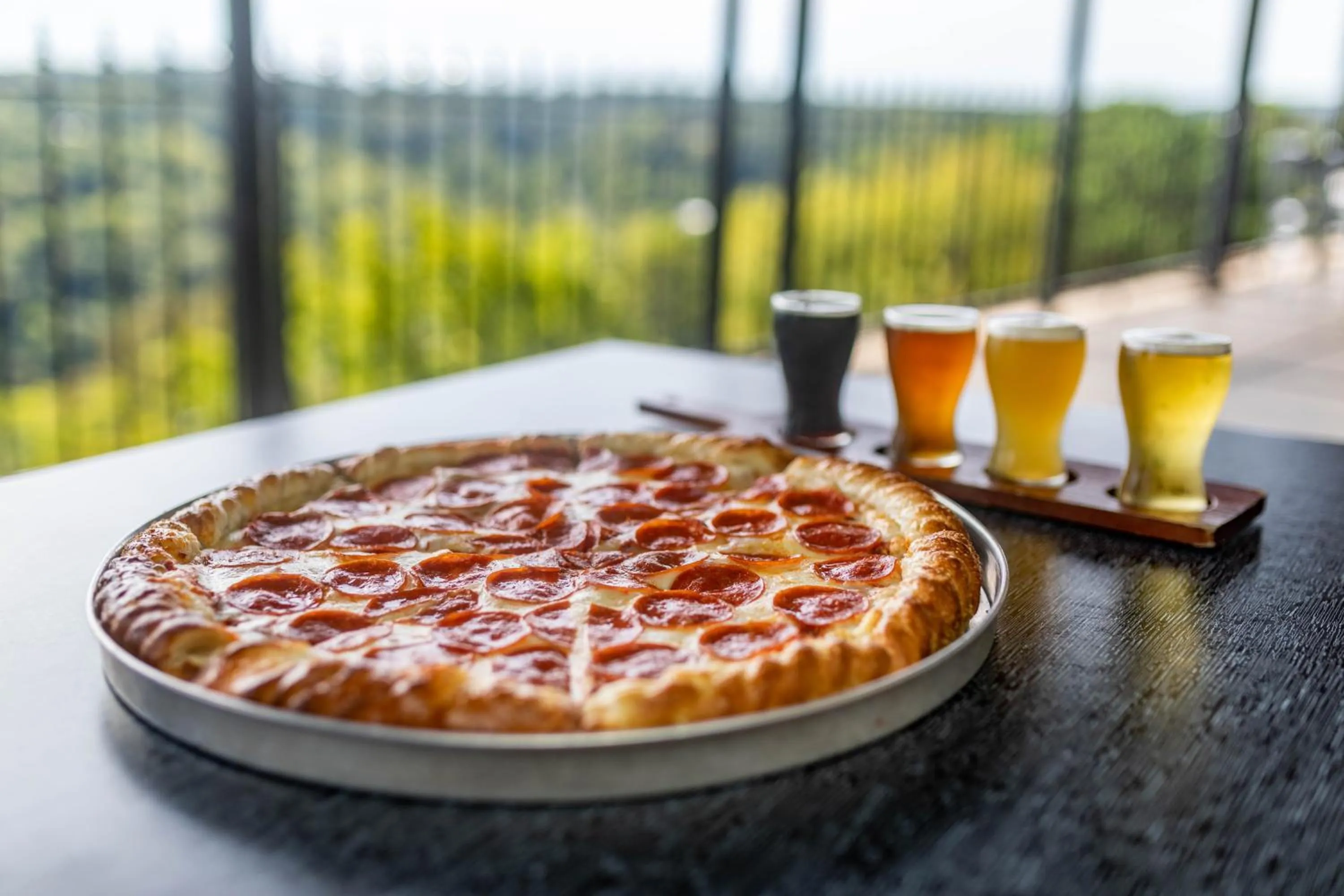 Restaurant/places to eat in 1886 Crescent Hotel and Spa