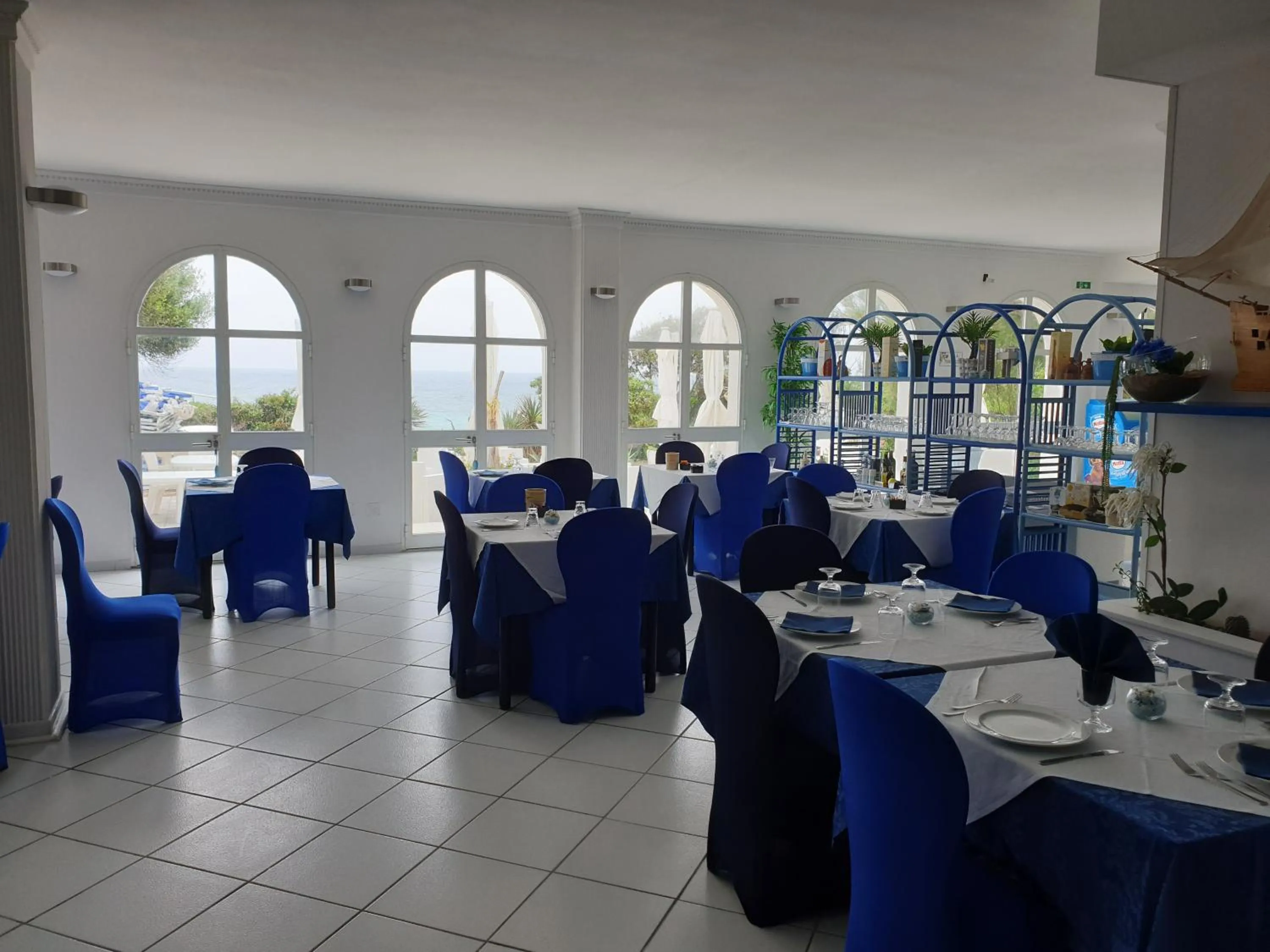 Restaurant/places to eat in Hotel Caraibisiaco sul mare