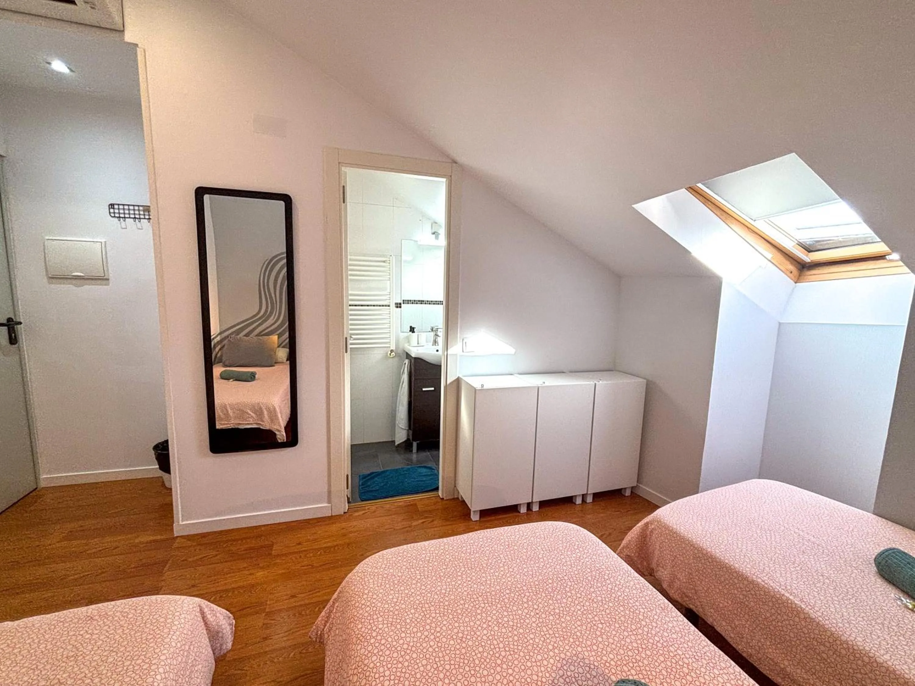 Bed in Onefam Madrid