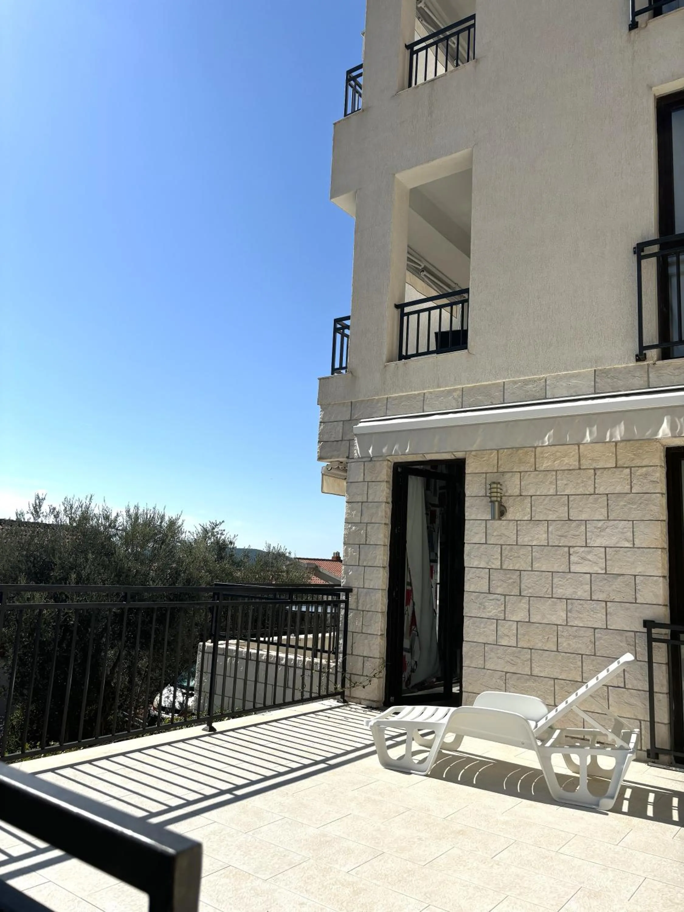 Villa Mona 2
