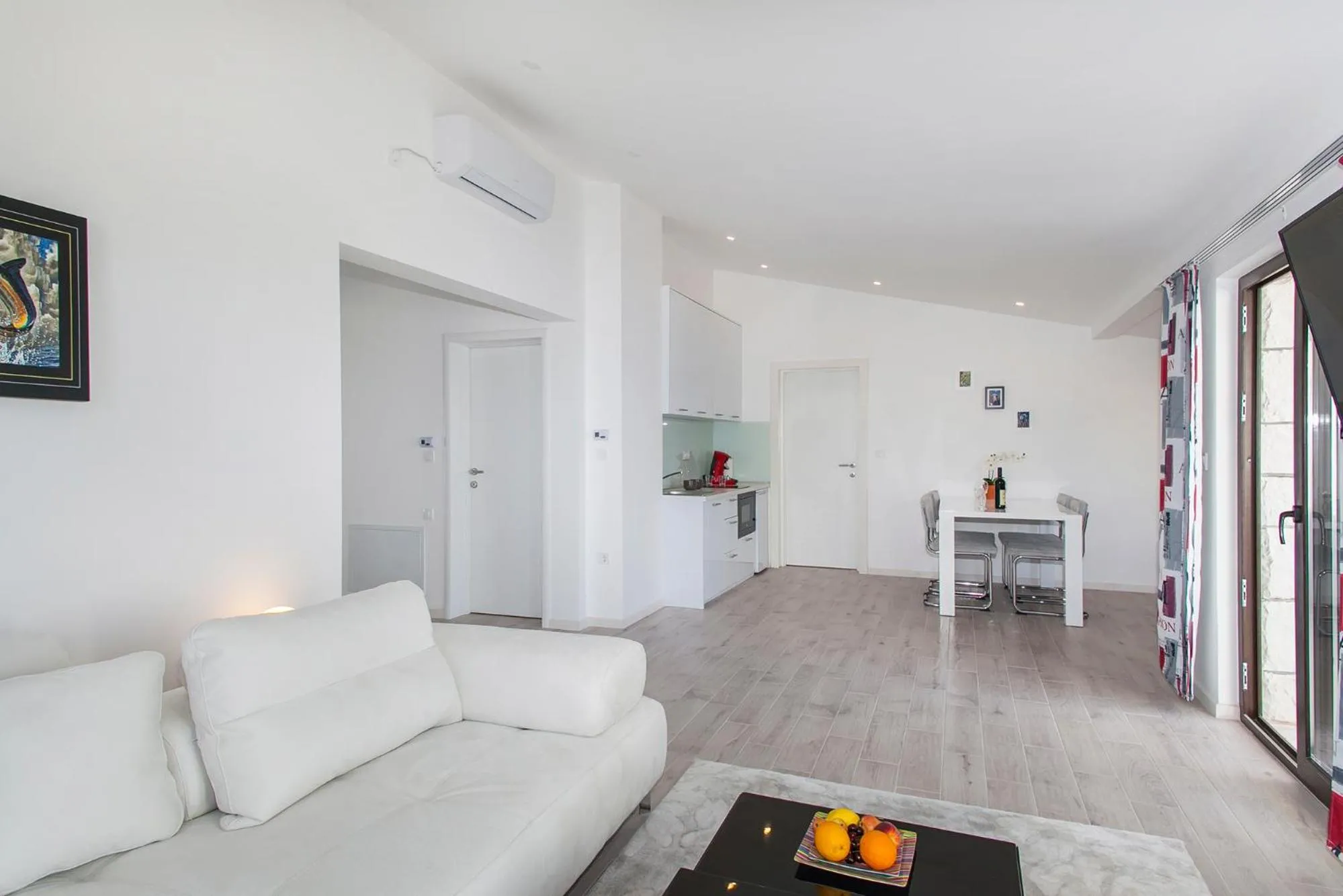 Villa Mona 2