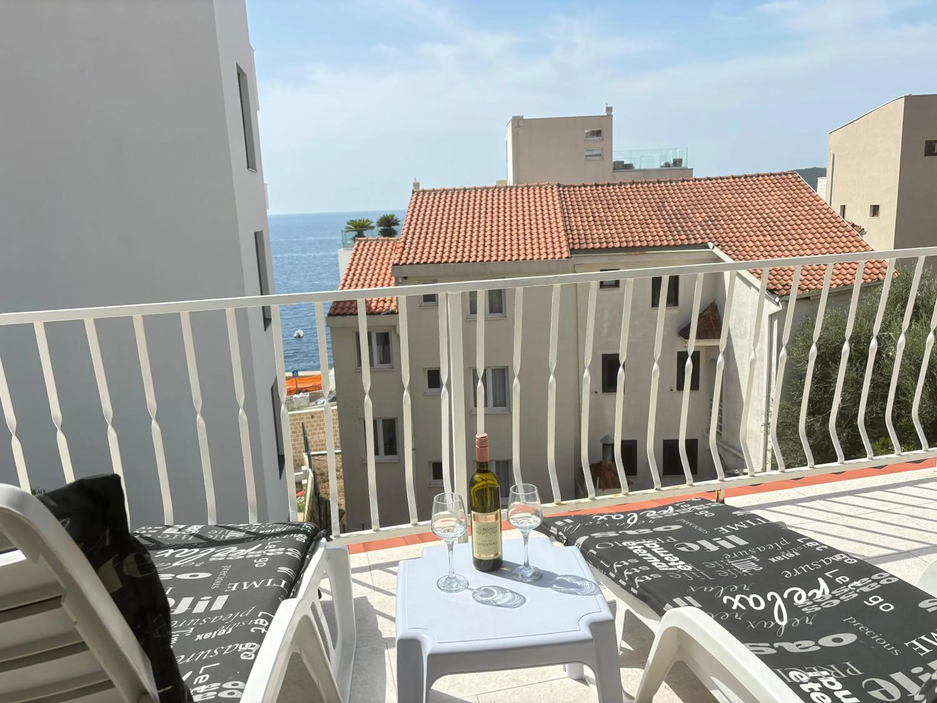 Villa Mona 2