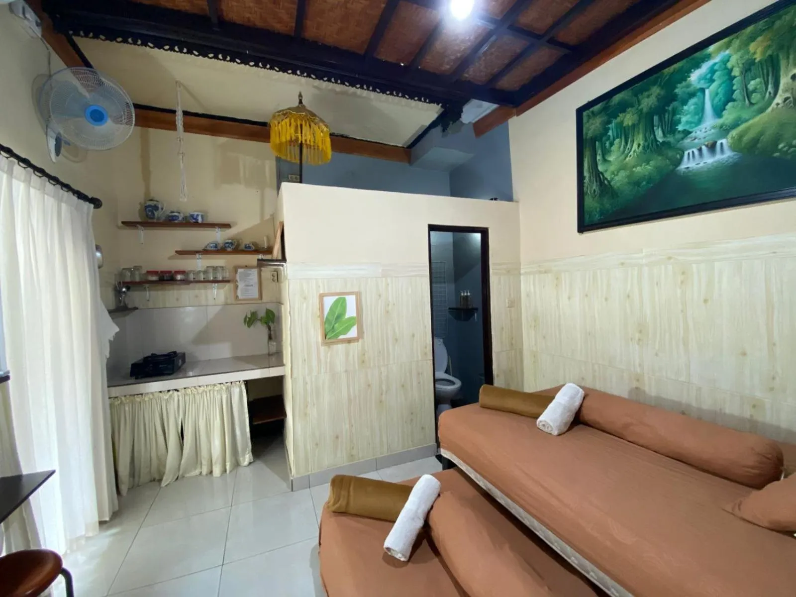 Kitchen or kitchenette in Coliving Bali SWEET HOME Kost Lengkap di Tabanan Kota