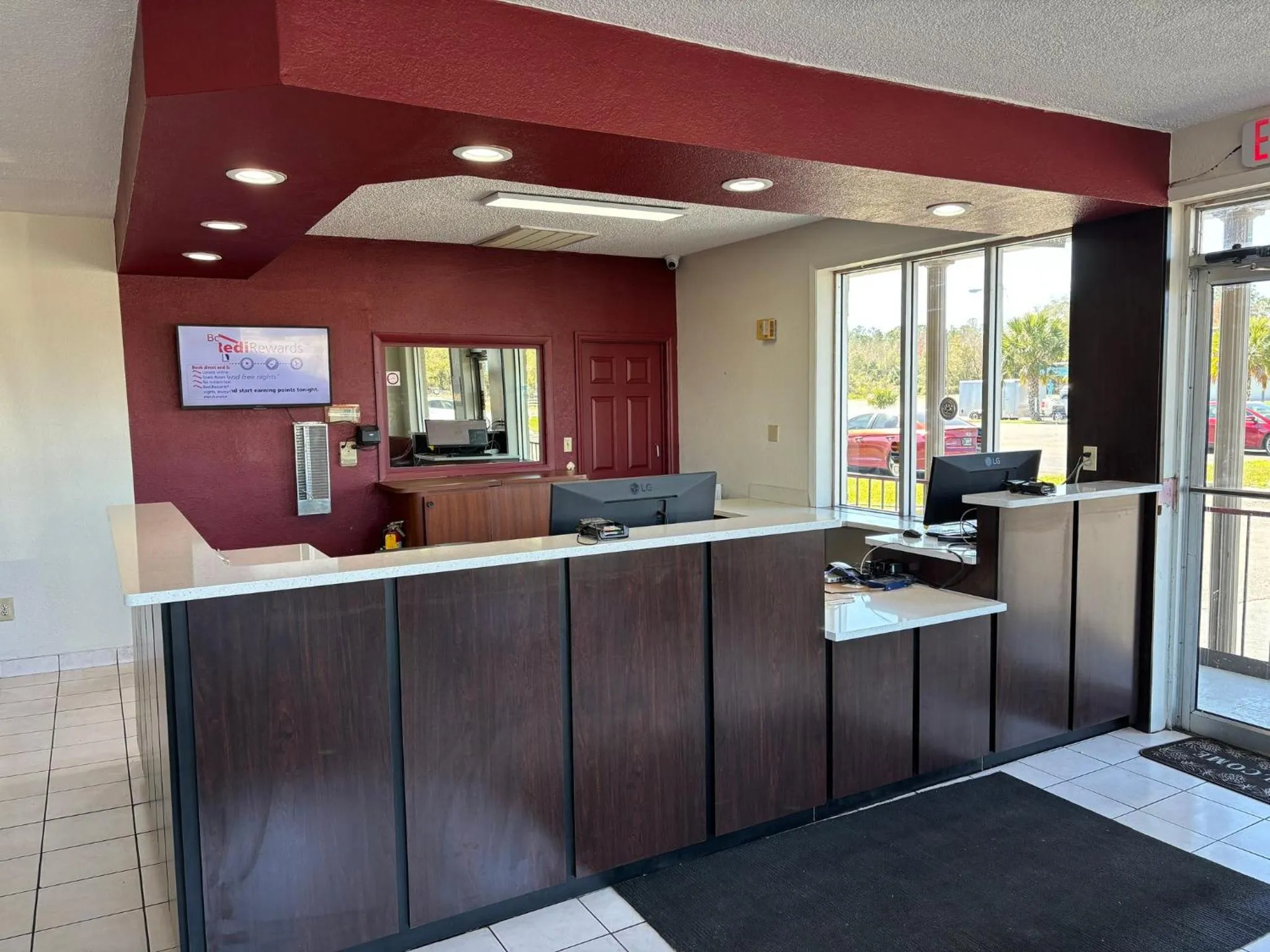 Lobby or reception in Red Roof Inn Wildwood, FL - The Villages