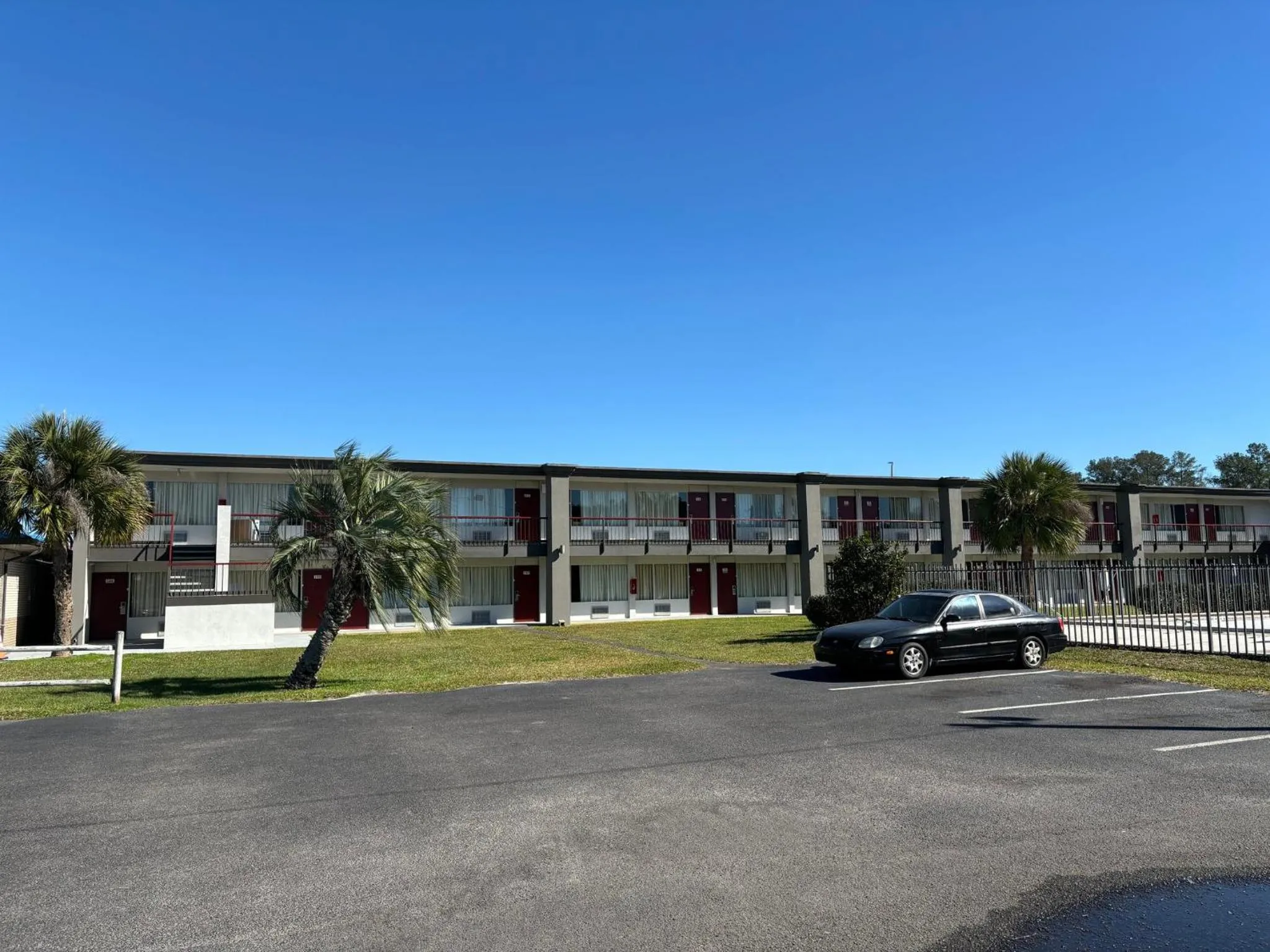 Property building in Red Roof Inn Wildwood, FL - The Villages