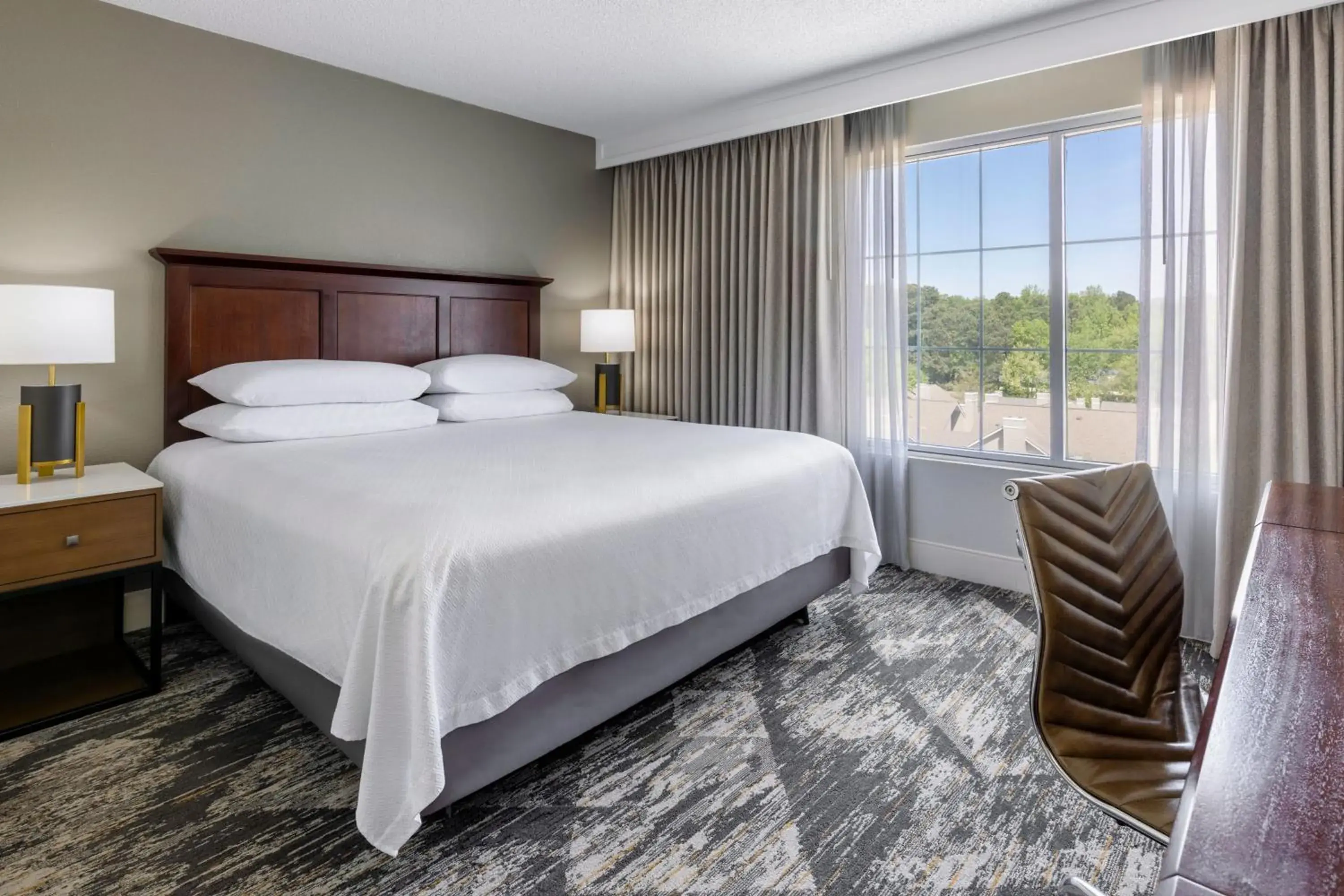 1 Bedroom Suite, 1 King in Sheraton Atlanta Perimeter North 1 Bedroom Suite, 1 King in Sheraton Atlanta Perimeter North