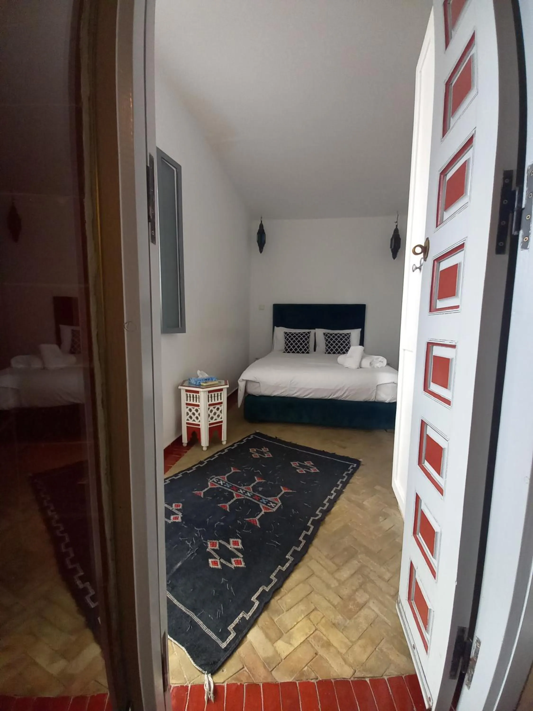 Bed in Riad Les Jardins des Lilas