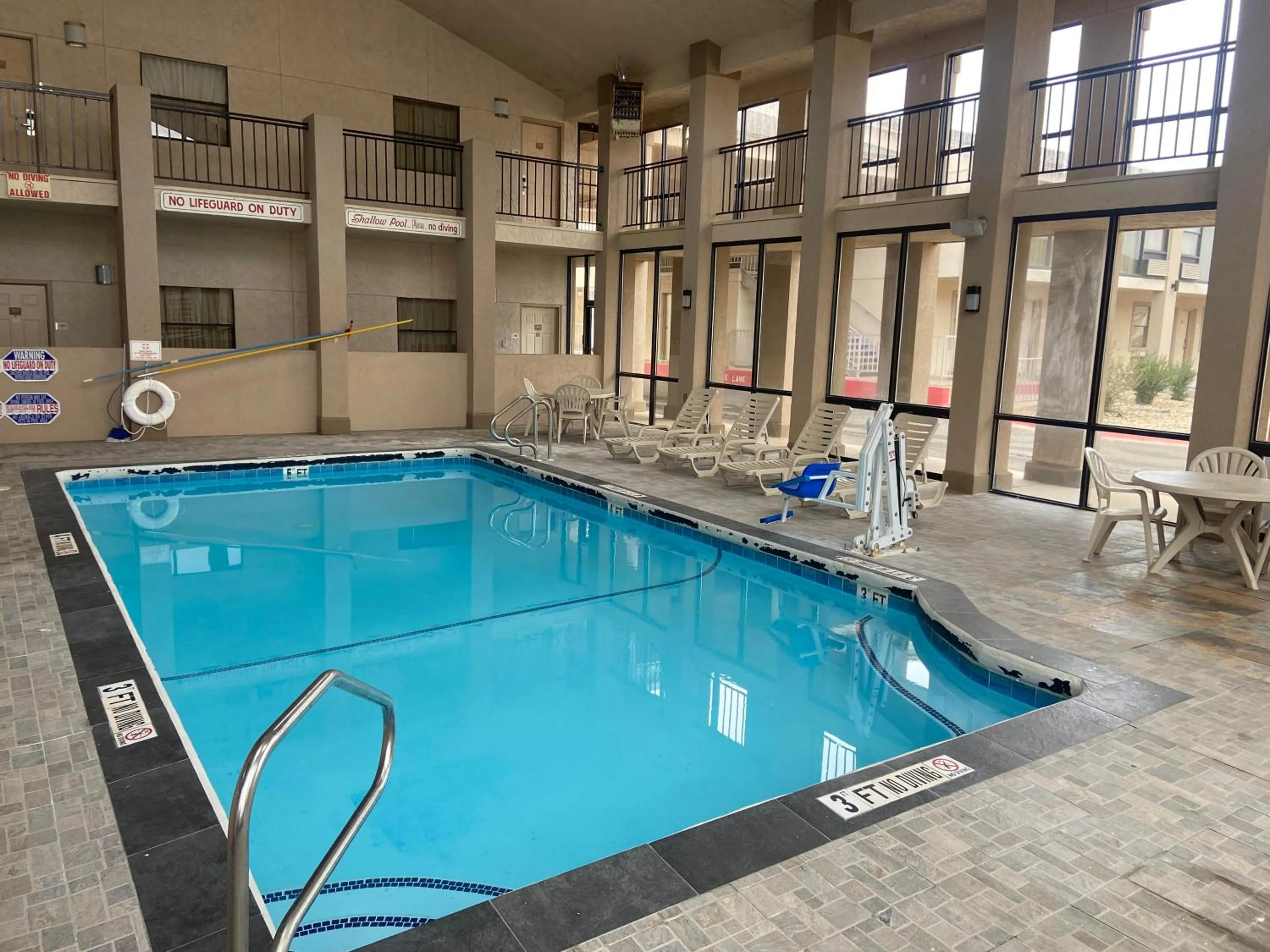 Swimming pool in Quality Inn Amarillo West near Medical Center
