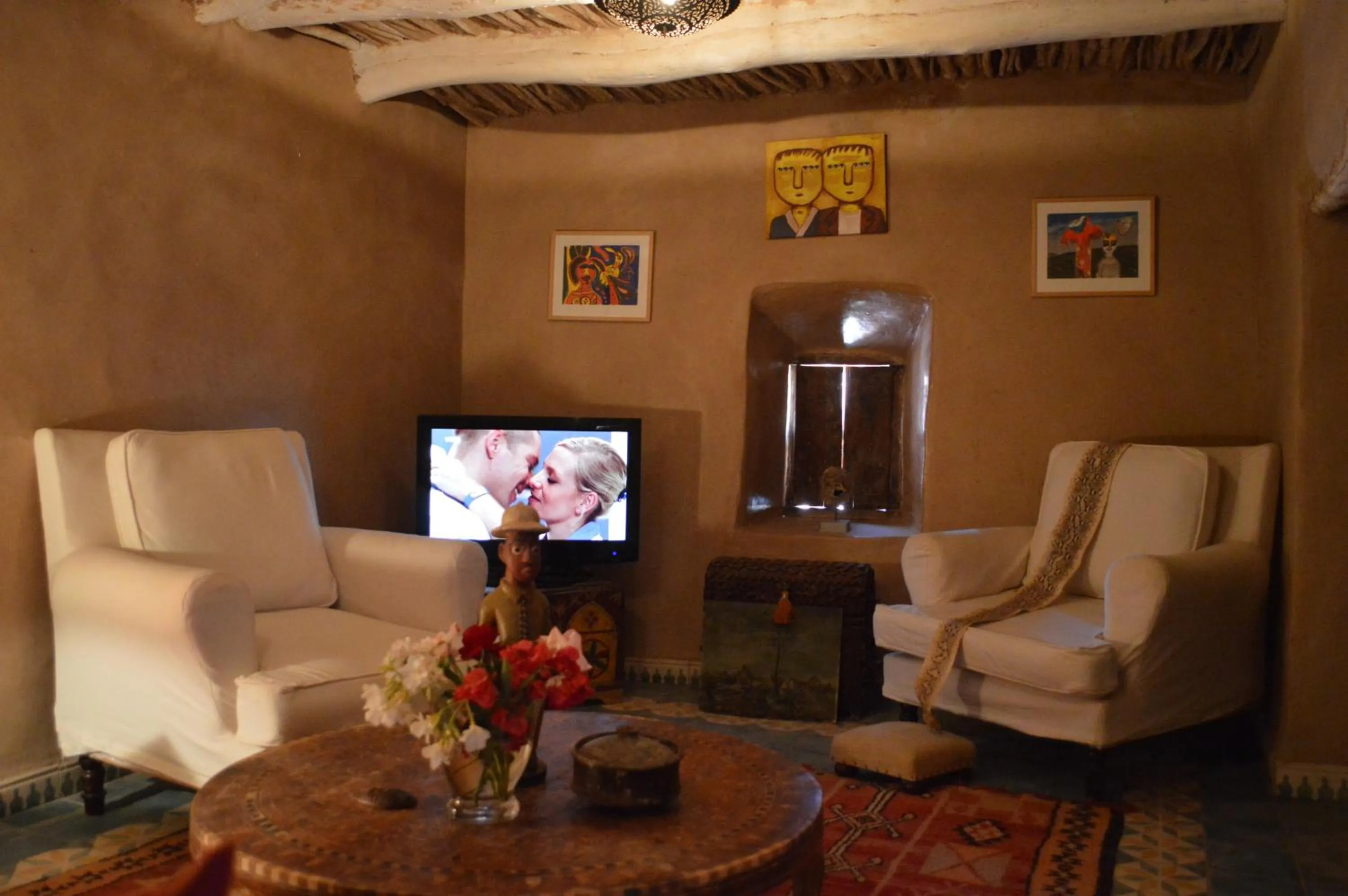 Library in Kasbah Gousteau