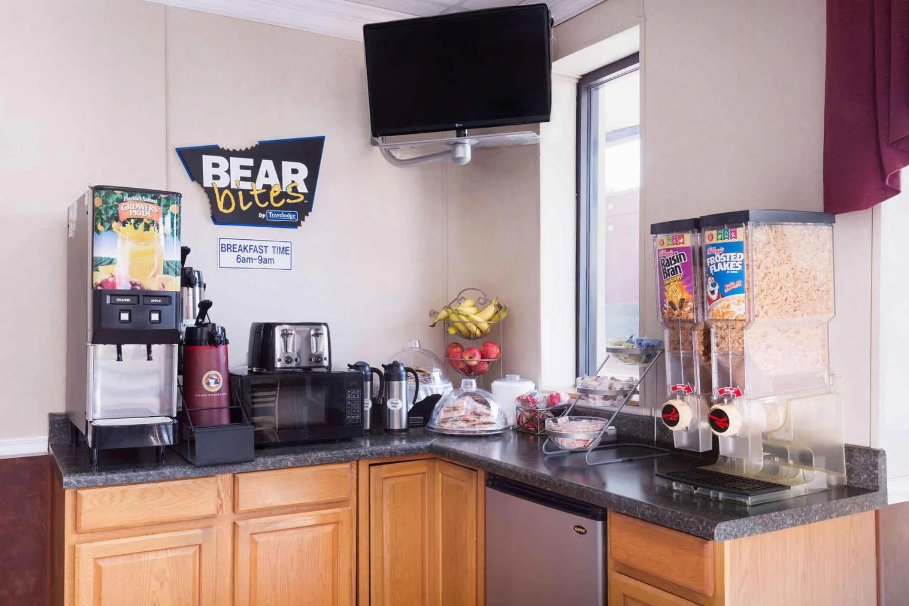 Coffee/tea facilities in Heritage Inn Augusta