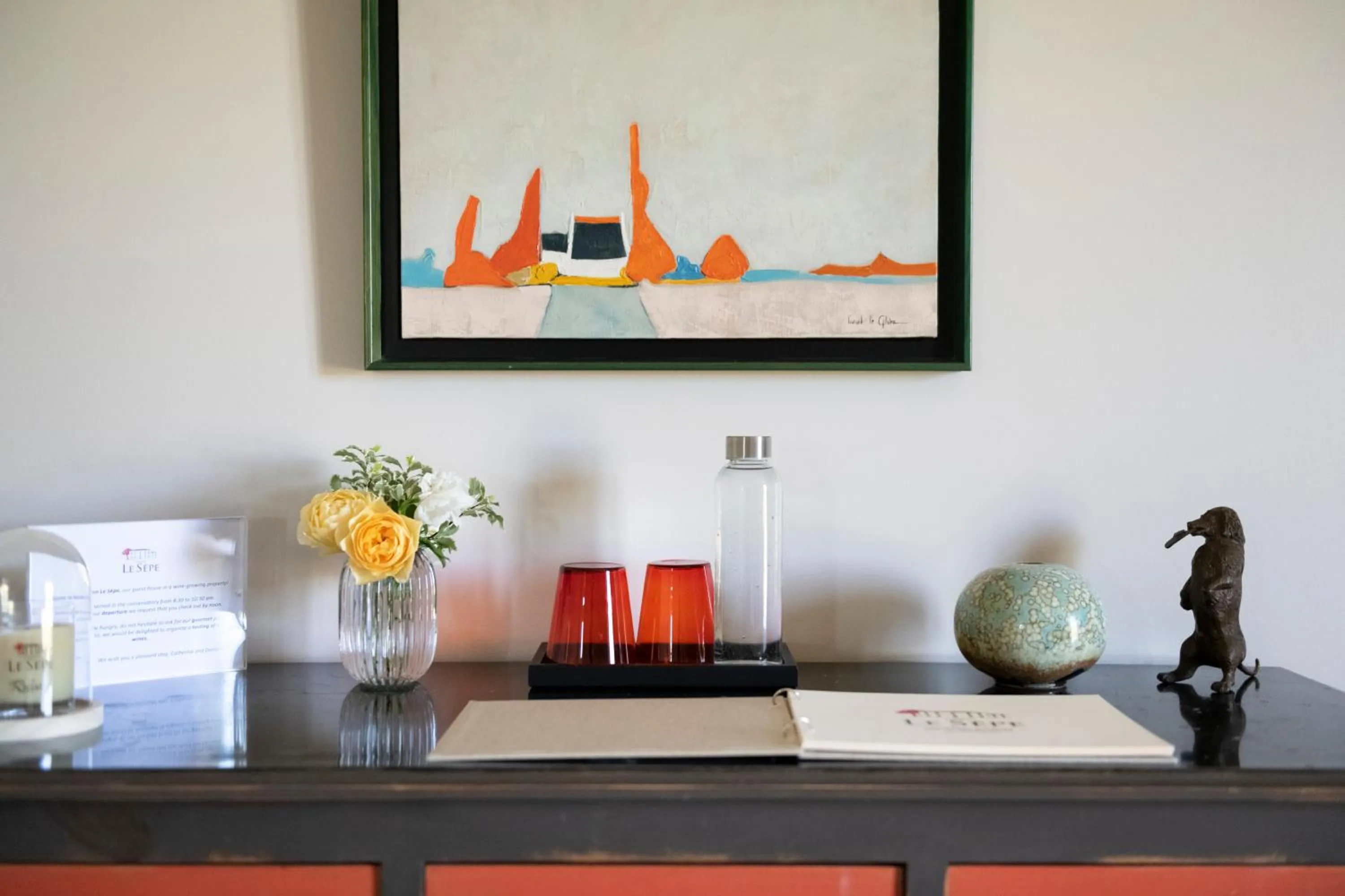 Decorative detail in Maison Le Sèpe - Vignoble Bio et Maison d'hôtes