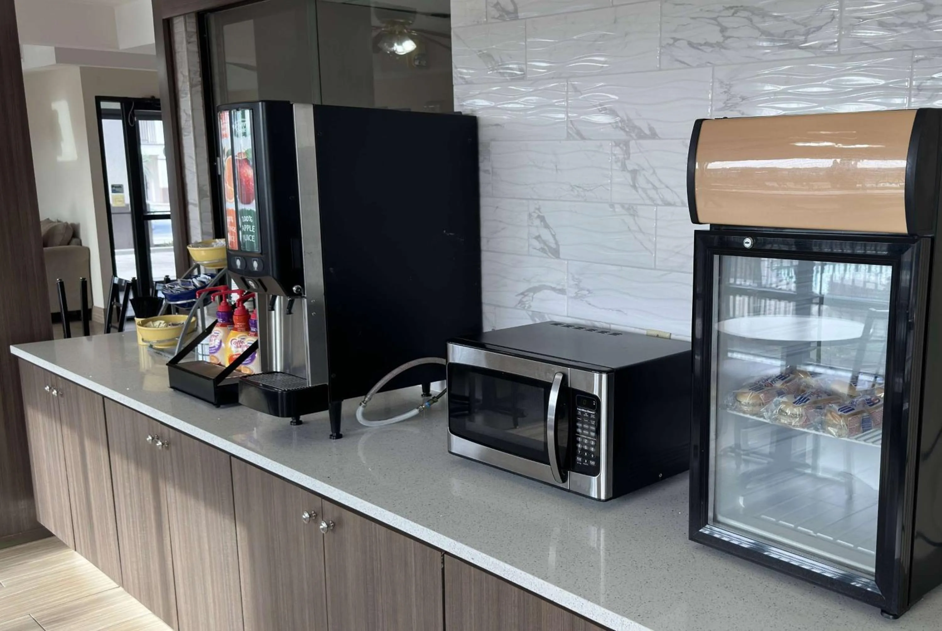 Property building in Days Inn & Suites by Wyndham Opelousas