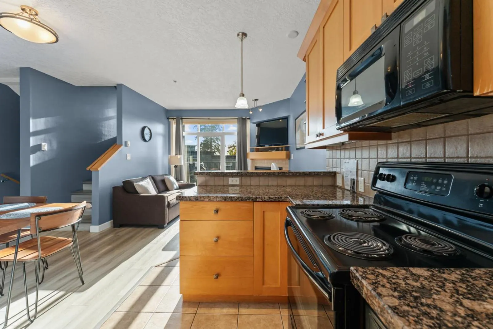 Sooke Harbour Resort & Marina