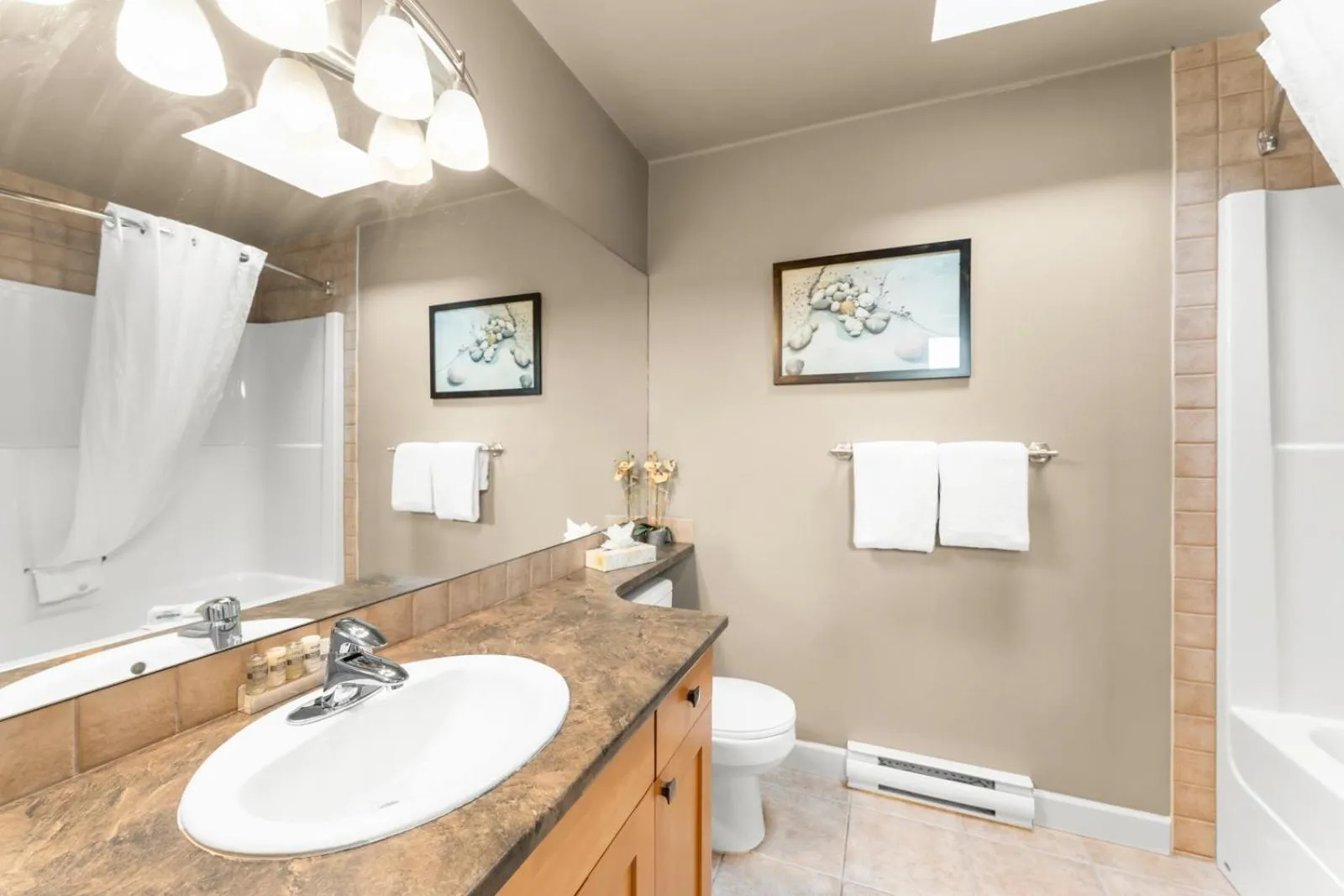 Sooke Harbour Resort & Marina