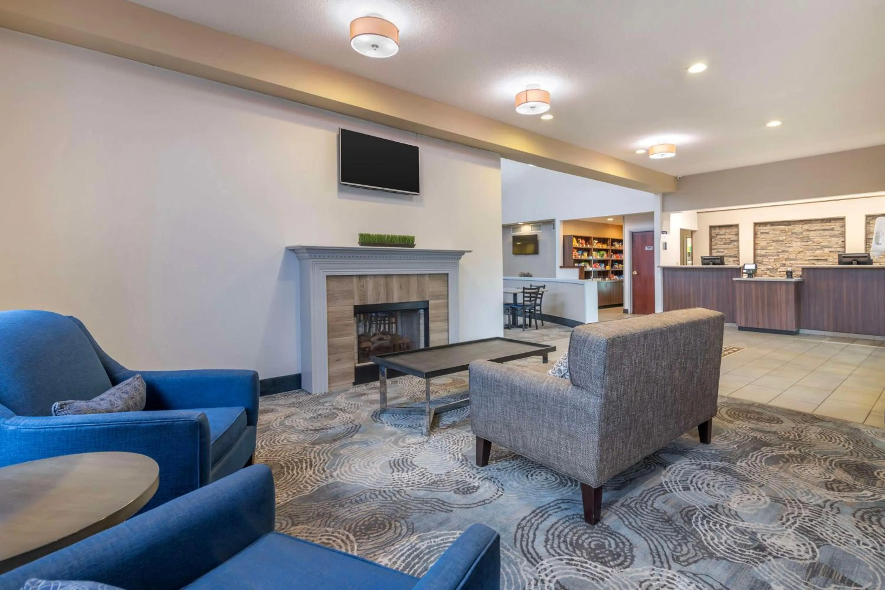 Lobby or reception in Best Western Liverpool-Syracuse Inn & Suites
