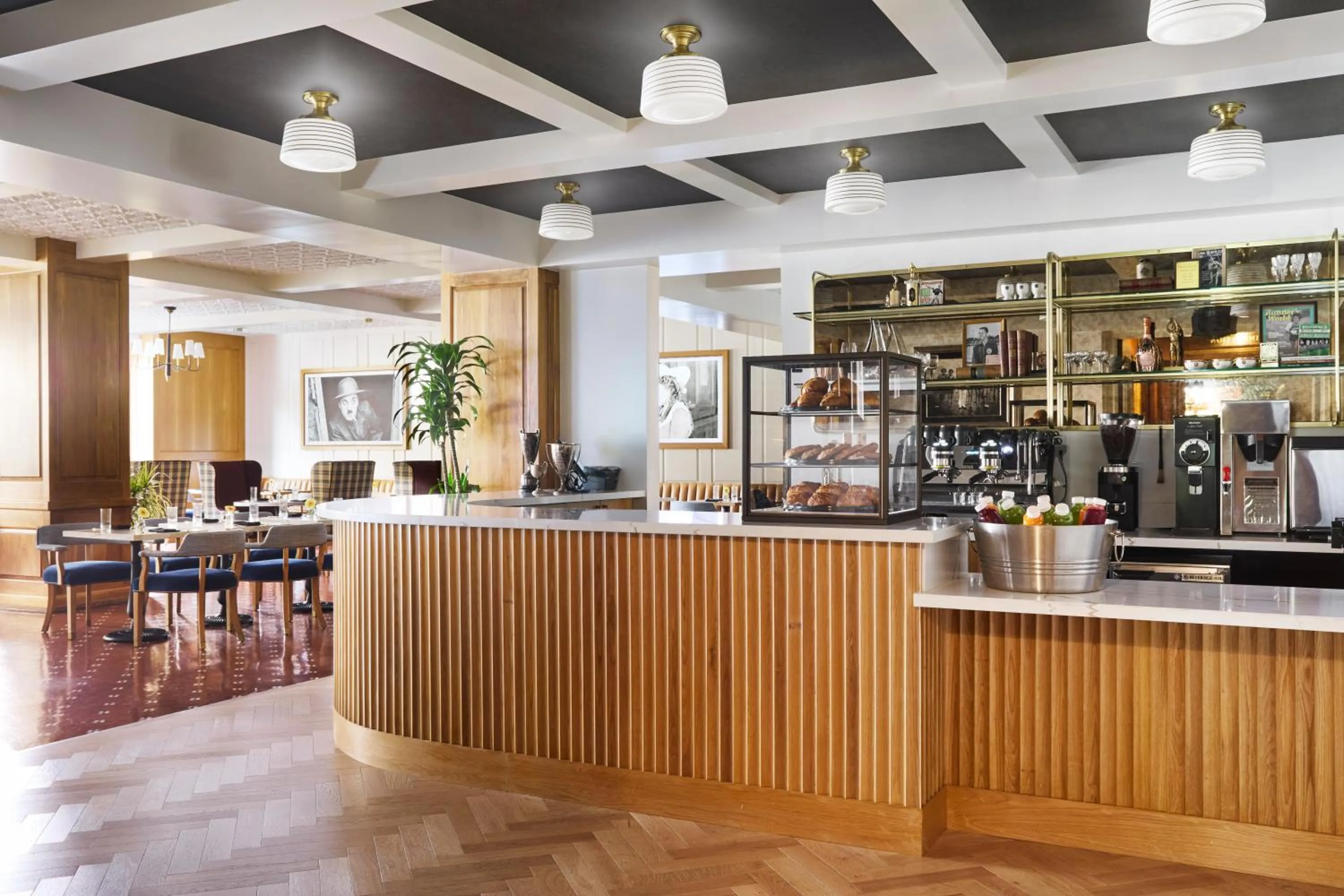 Restaurant/places to eat in Los Angeles Athletic Club