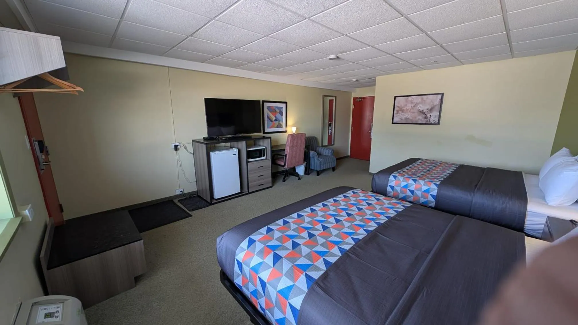 Bedroom, Bed in Northland Motel