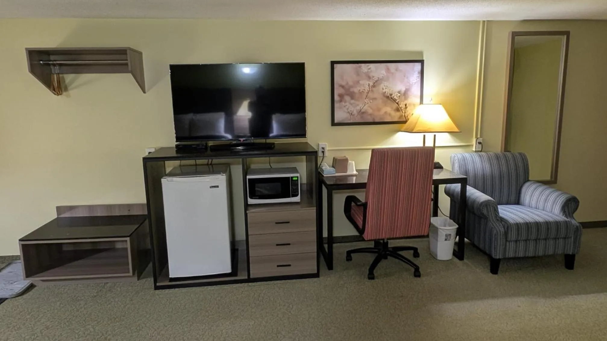 Bedroom in Northland Motel
