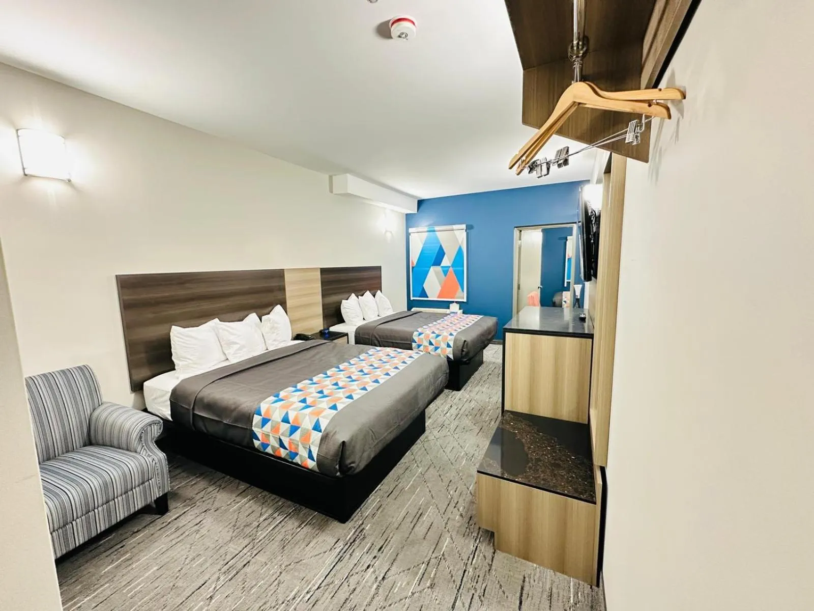 Photo of the whole room, Bed in Northland Motel