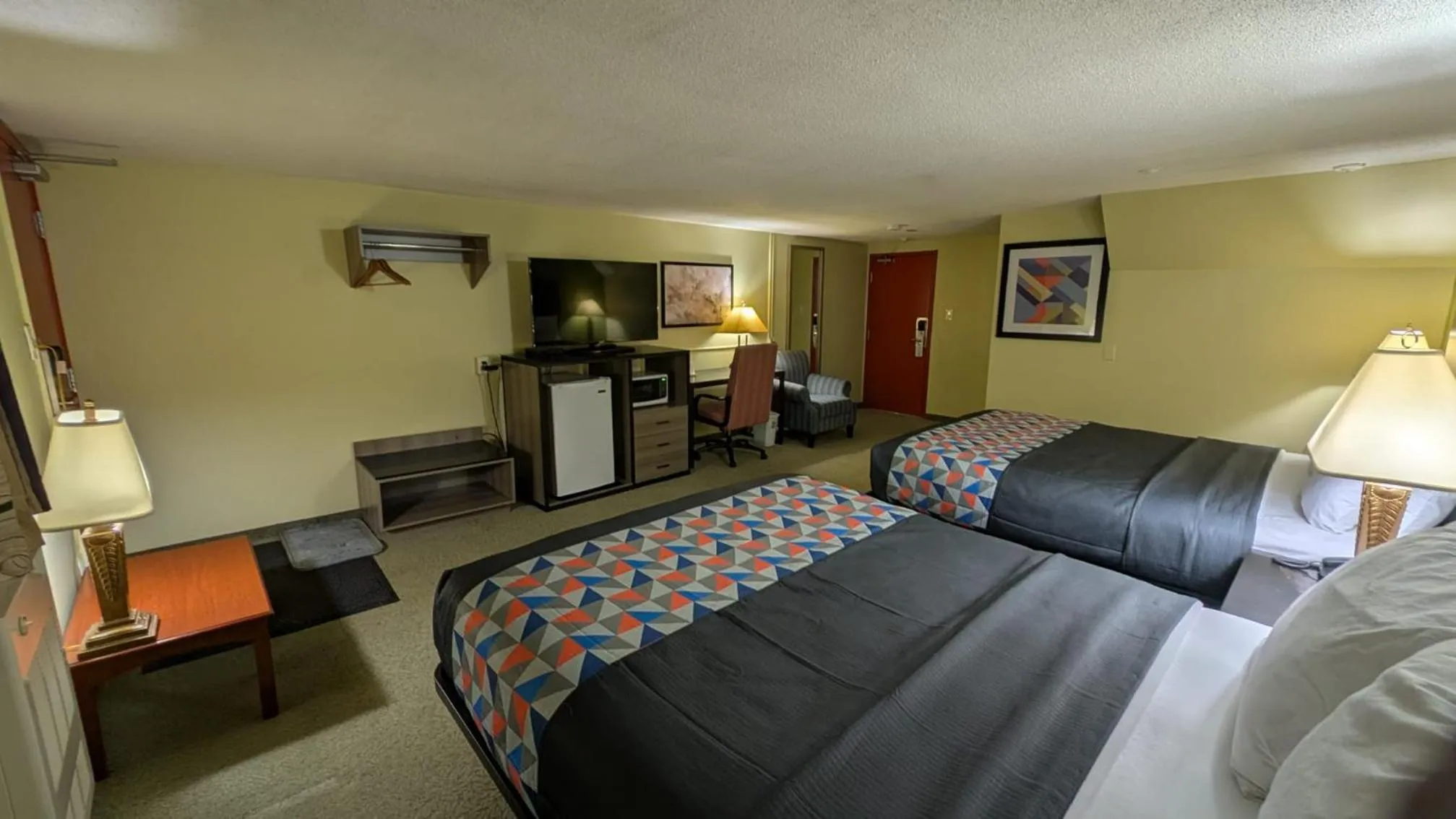 Photo of the whole room, Bed in Northland Motel