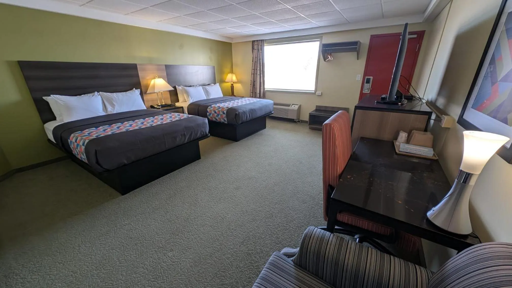 Photo of the whole room, Bed in Northland Motel