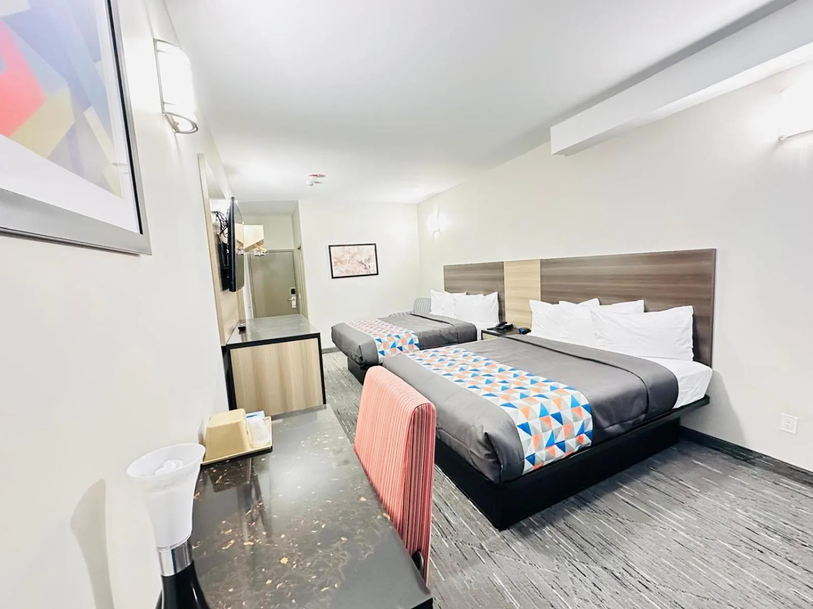 Photo of the whole room, Bed in Northland Motel