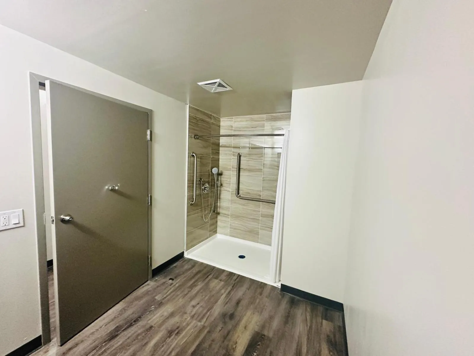 Bathroom in Northland Motel