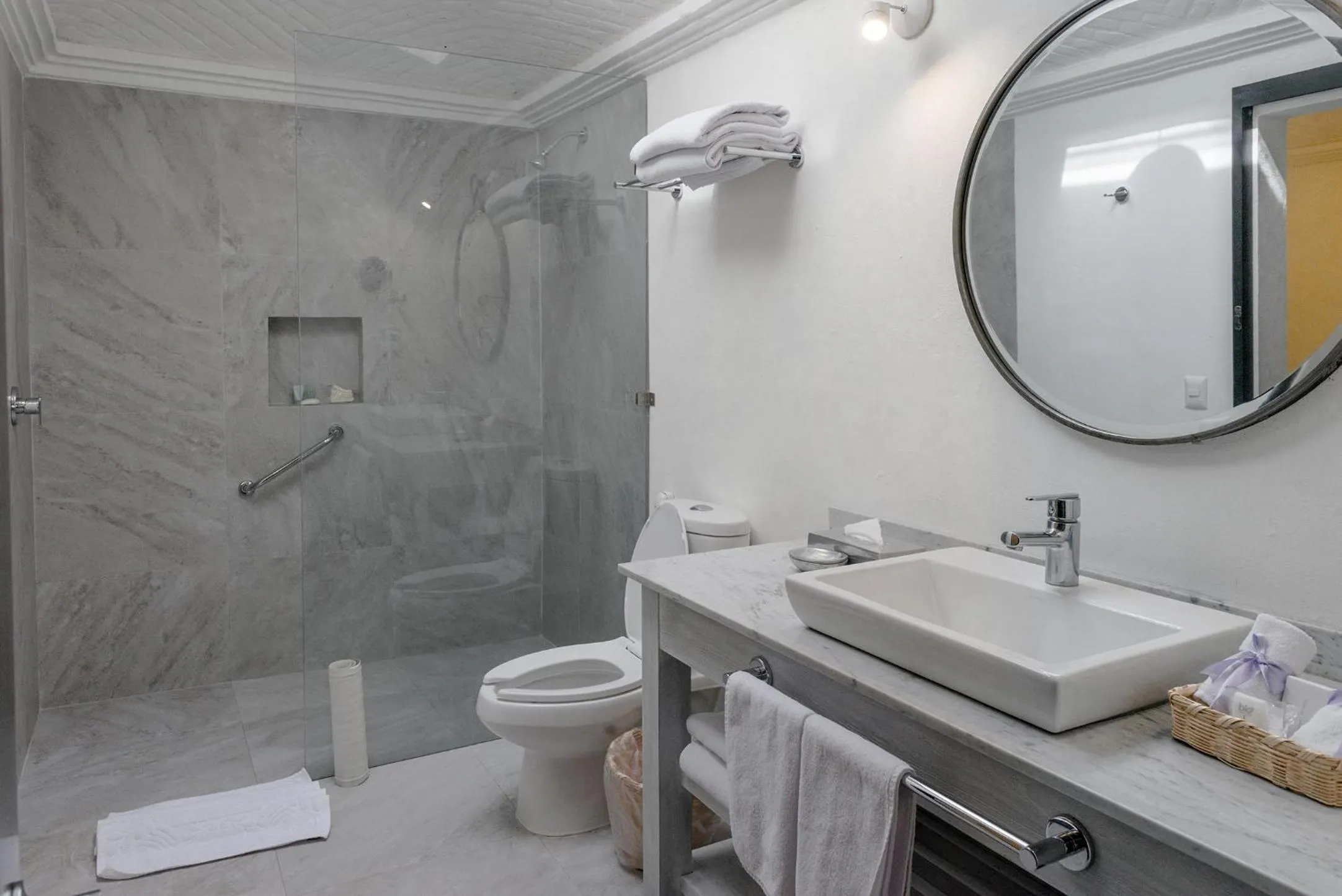 Bathroom in Hotel La Morada