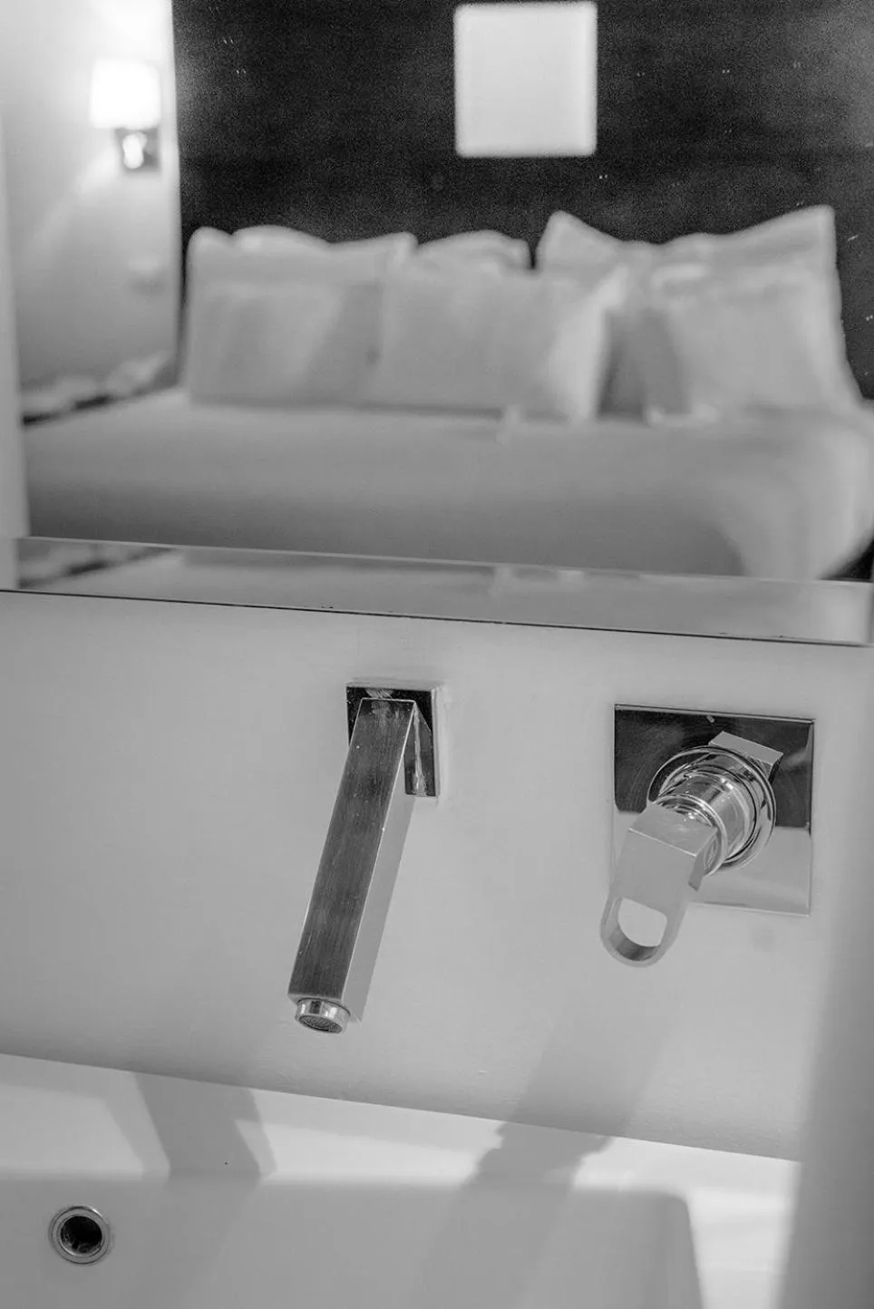 Bathroom, Bed in Hotel La Morada