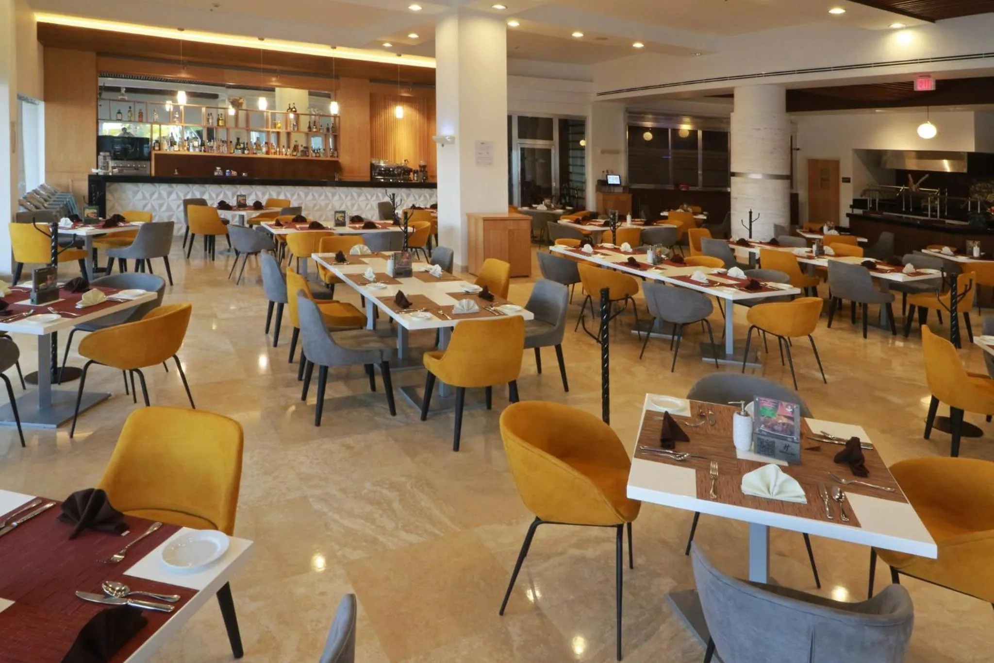 Restaurant/places to eat in Holiday Inn Tuxpan - Convention Center by IHG